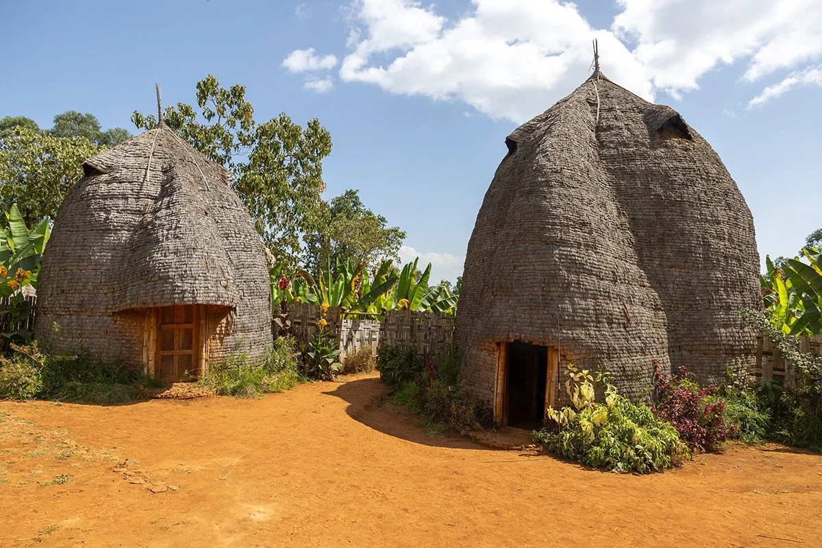  Dorze Dorf mit seinen besonderen Häusern 