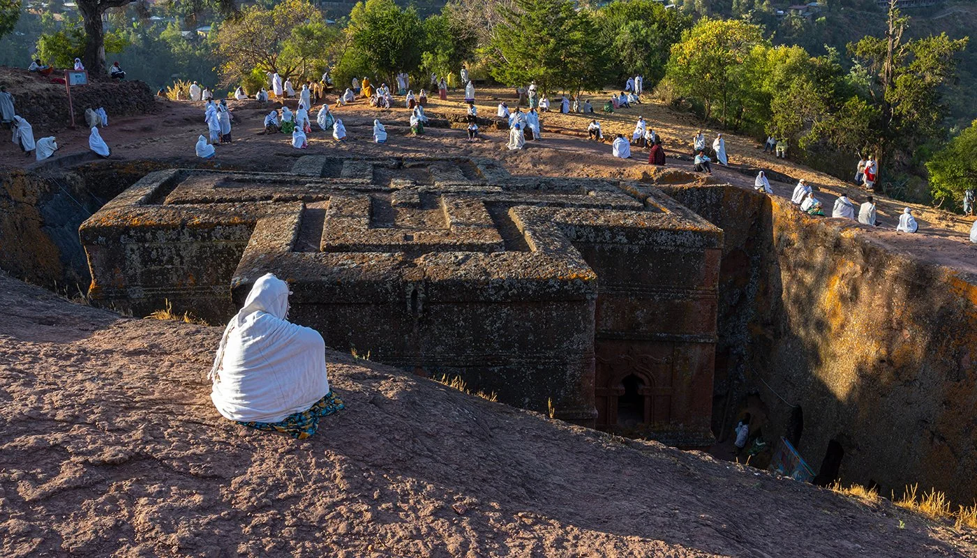  Kirche des Heiligen Georg  in den Felsen gehauene monolithische Kirche  in Lalibela  es gibt 11 