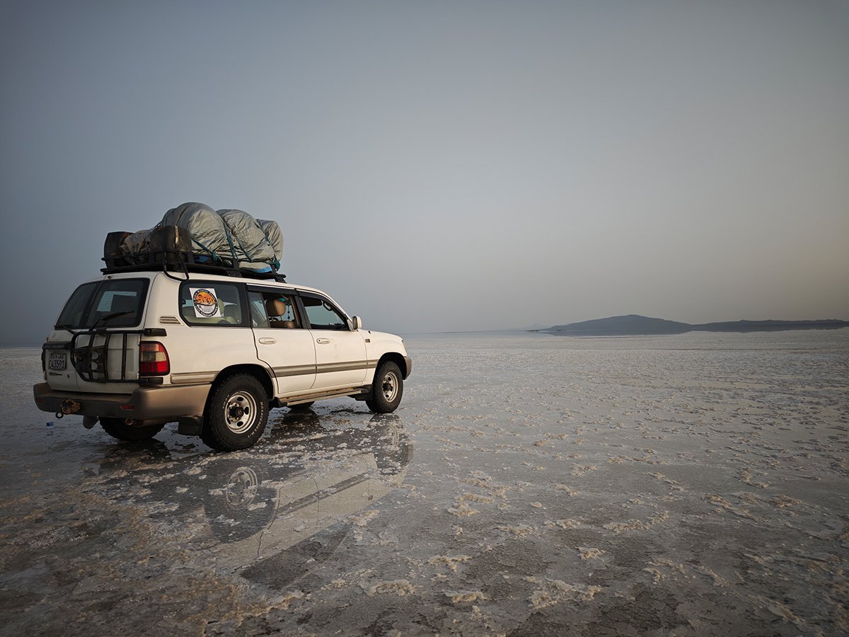  unser Jeep im Norden, auf dem Salzsee im Dallol Gebiet  Äthiopien  2026 