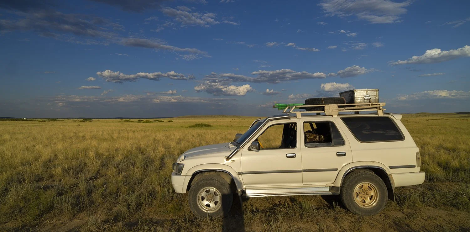  Unser Auto für die Saigatour in der Steppe von Kasachstan war Baujahr 1996 und hatte 1 Mill Km auf der Uhr. Es fuhr einwandfrei in diesem Gelände.  Kasachstan  Juli 2026 