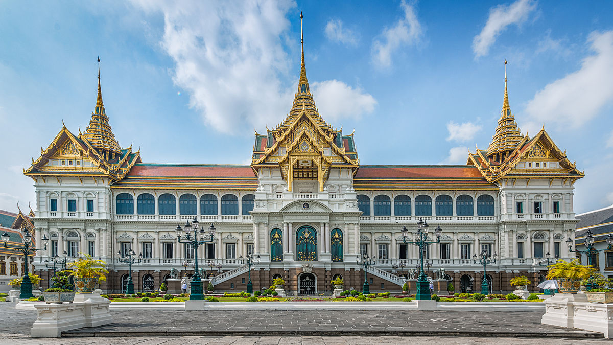 1200px-Grand_Palace_Bangkok,_Thailand.jpg