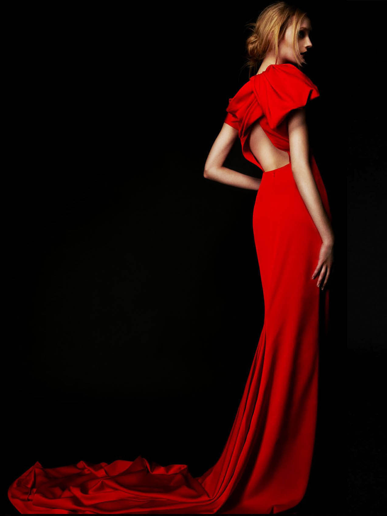 AW2012_RedCarpet-3.jpg