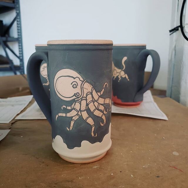 Heres a little preview of a fun custom order for an octopus in space!

#coywolf_studio #ceramics #pottery #process #handmade #handpainted #wheelthrown #mugs #cups #custompottery #space #astronauts #animals #animalpottery #spacepottery #octopus #space