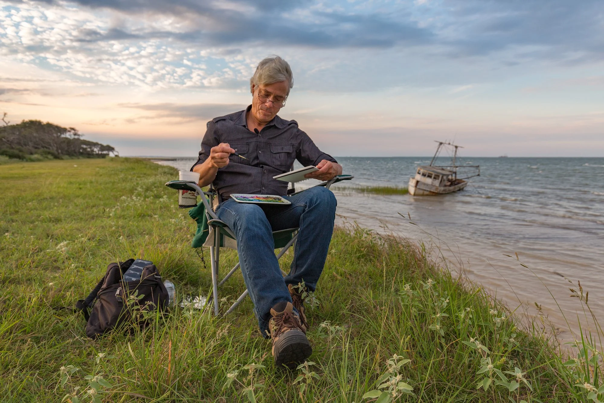 Artist Billy Hassell on Matagorda bay