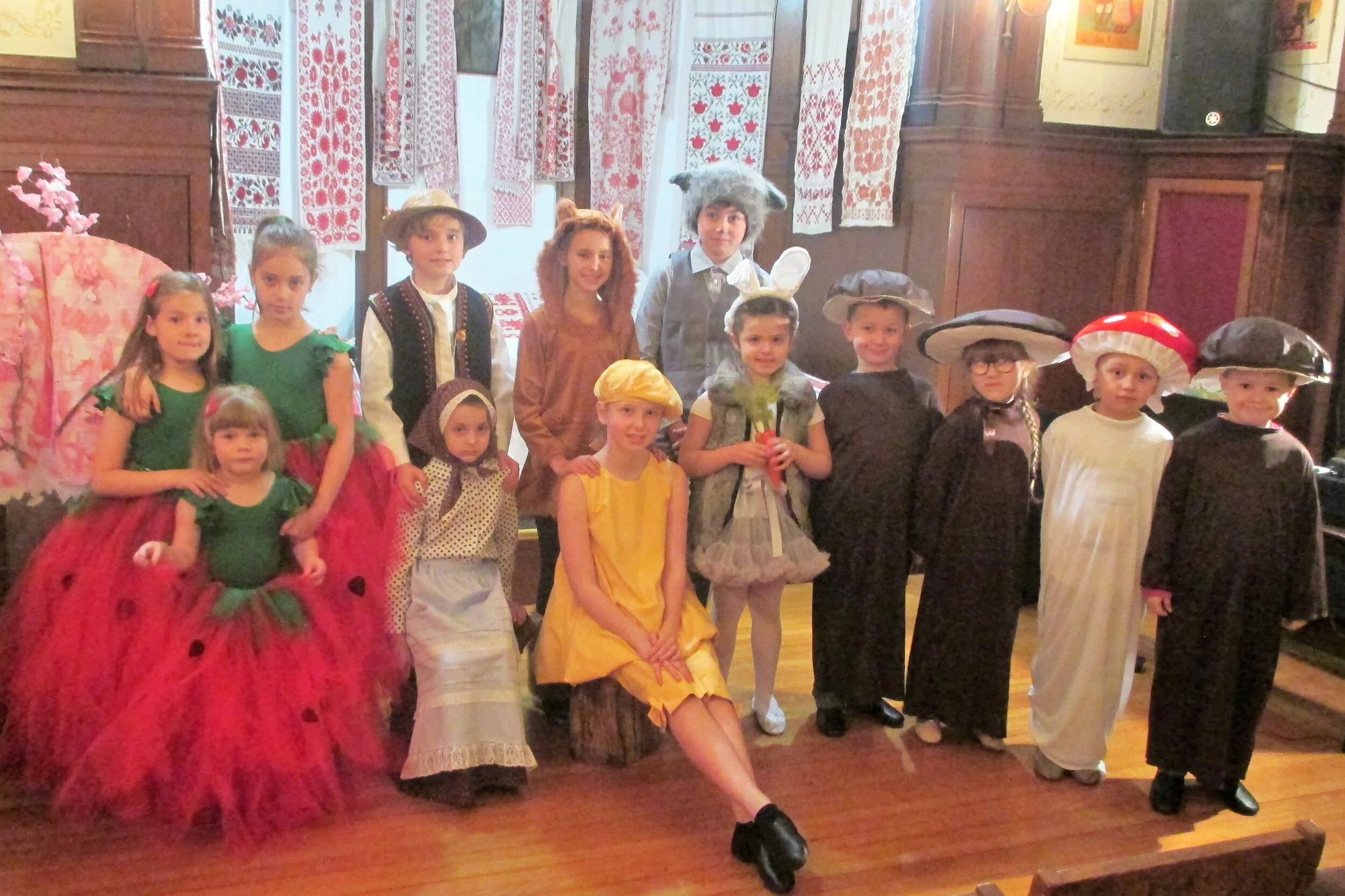 Колобок-Стемфорд-всі діти.jpg