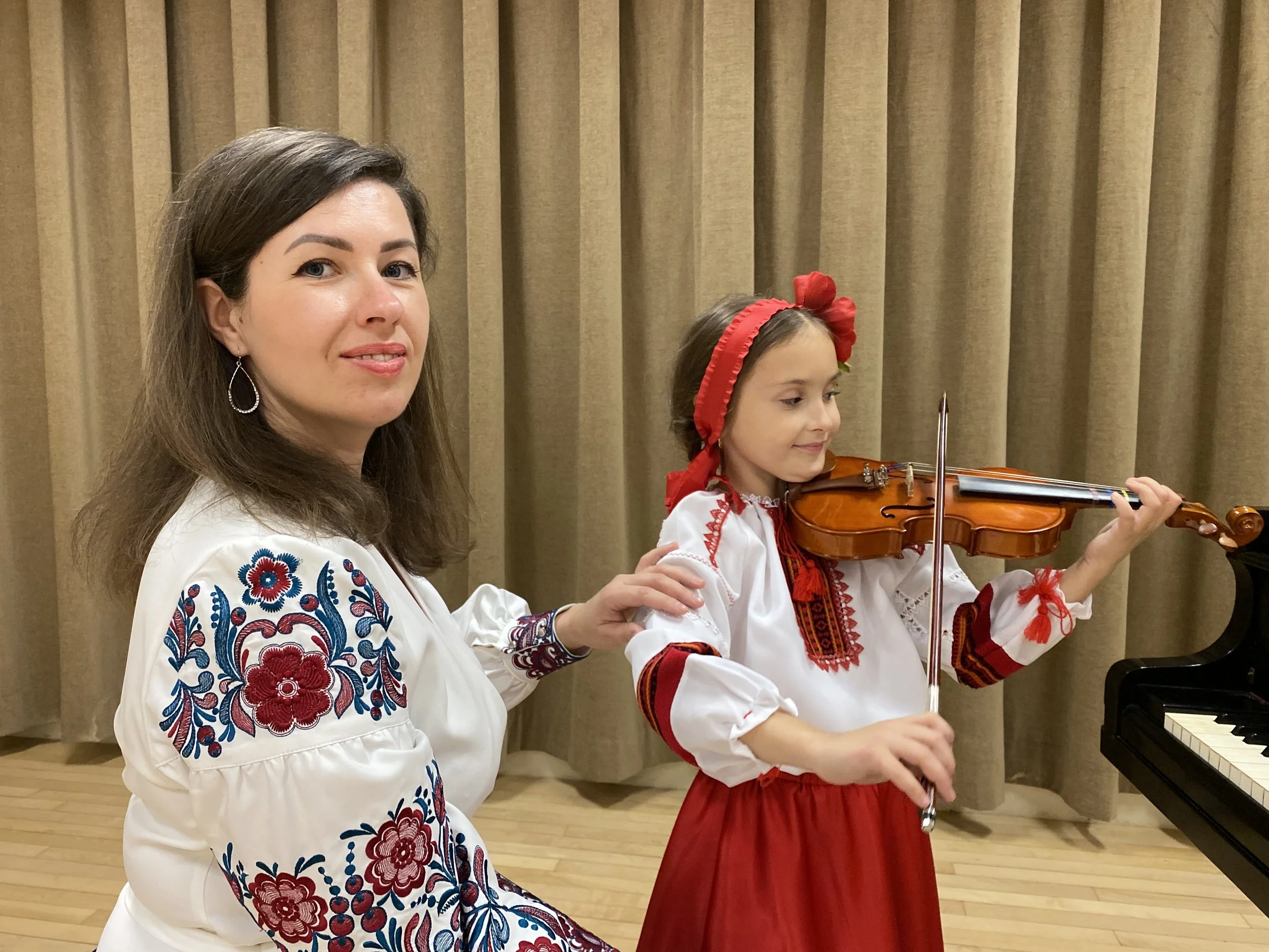 Надя і Маринка .JPEG