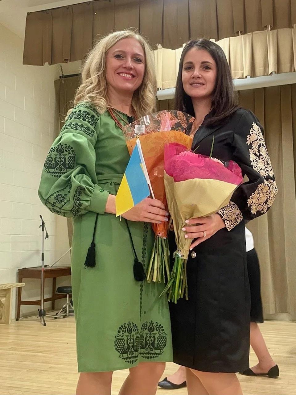 Оксана і Софія .JPEG