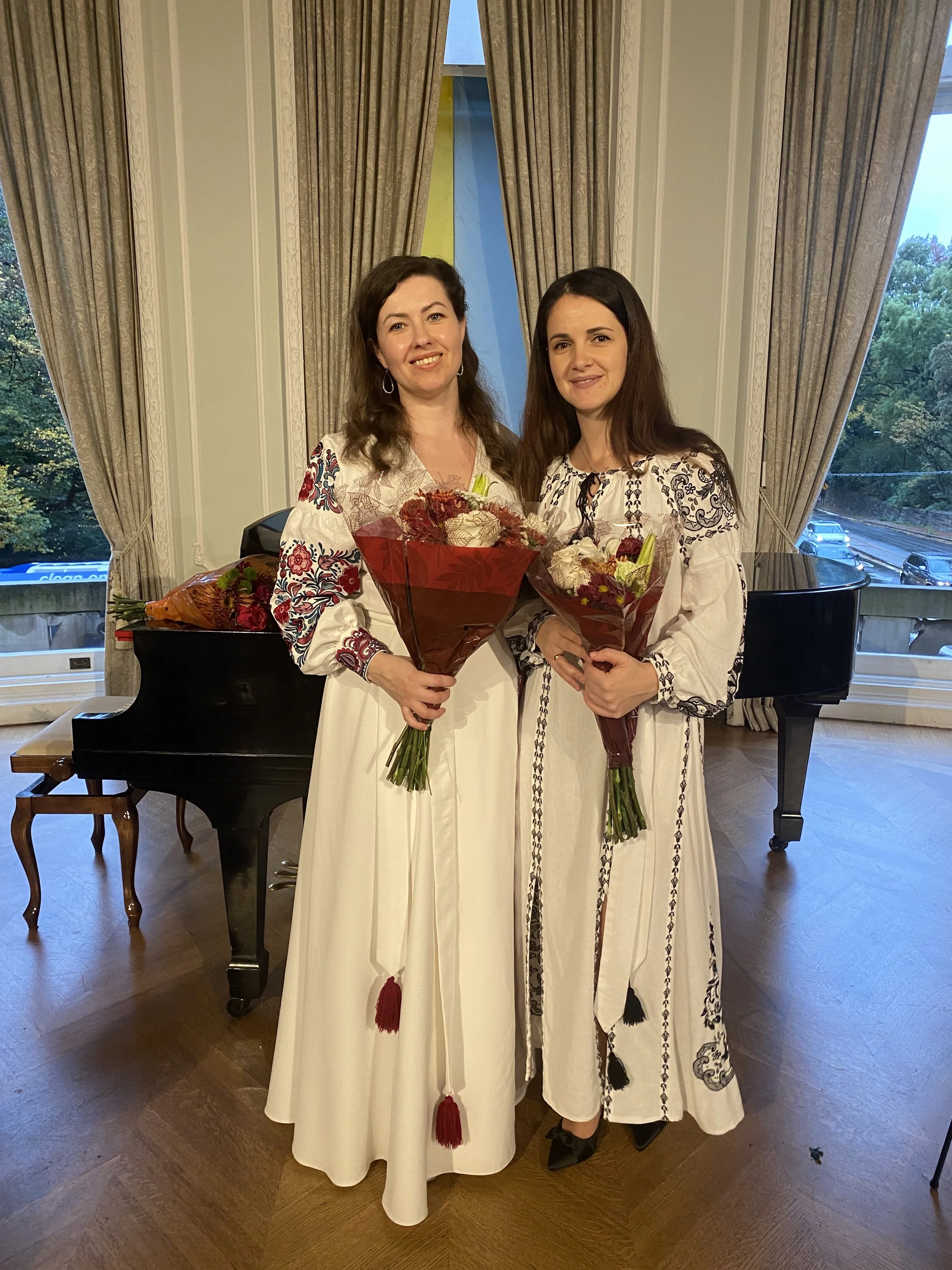 Оксана і Надя .JPG