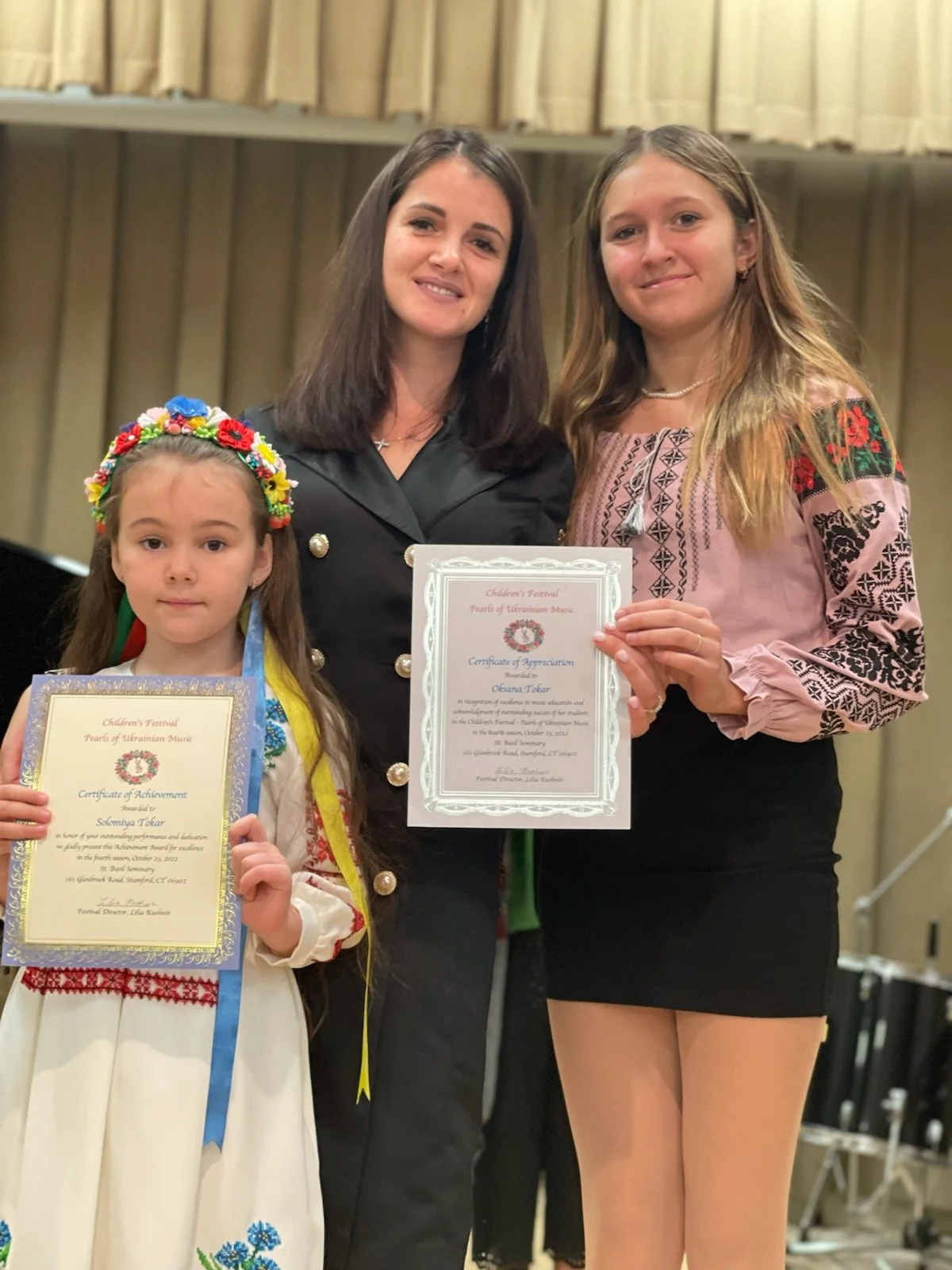 Oksana with students .jpg