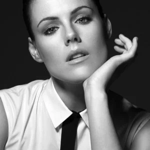 At the Table with Kathleen Robertson