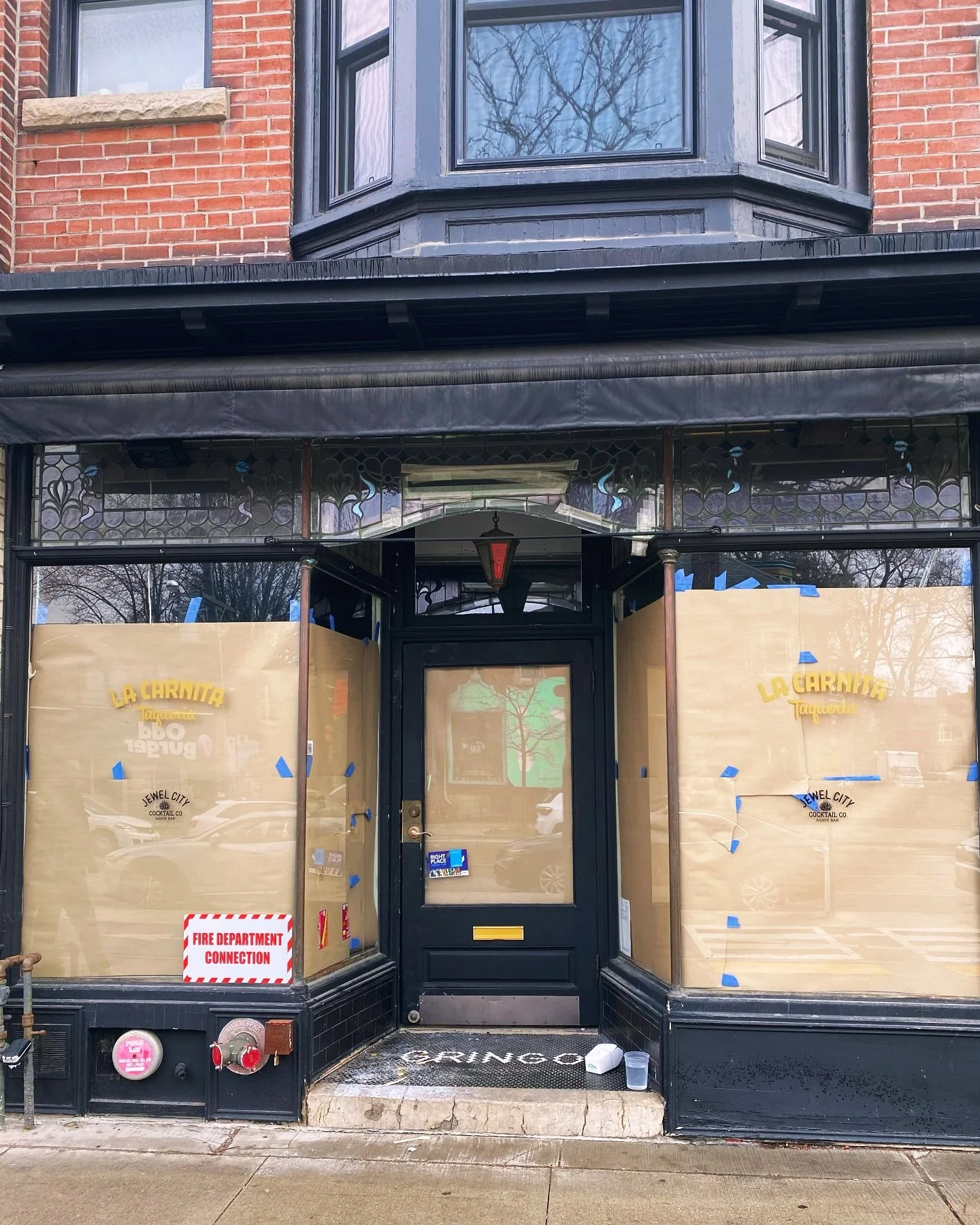 Want to know what&rsquo;s replacing the recently shuttered La Carnita in Little Italy? 👀 Listen to the latest edition of THE TIP OFF on the new TORONTO RESTAURANTS | THE PODCAST to find out. Tap 🔗 in bio to listen on YouTube, Spotify, Apple and oth