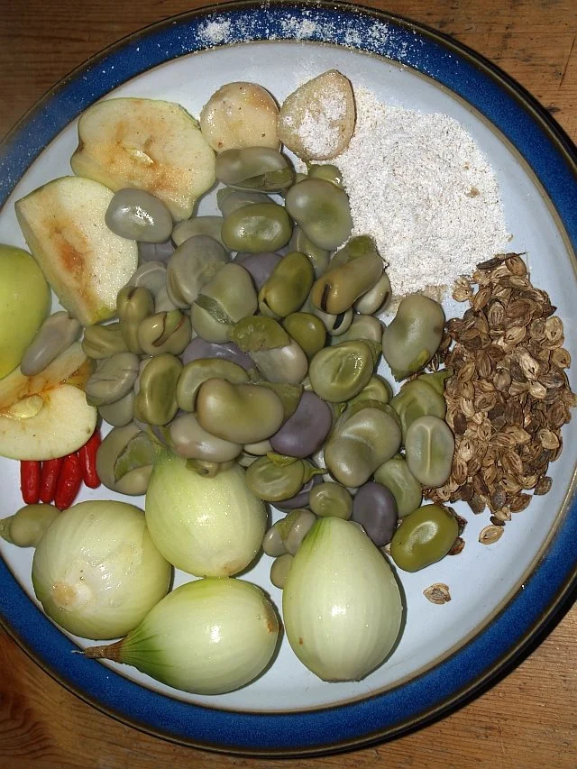 Ingrediensene til Stephens felafler. Foto Stephen Barstow