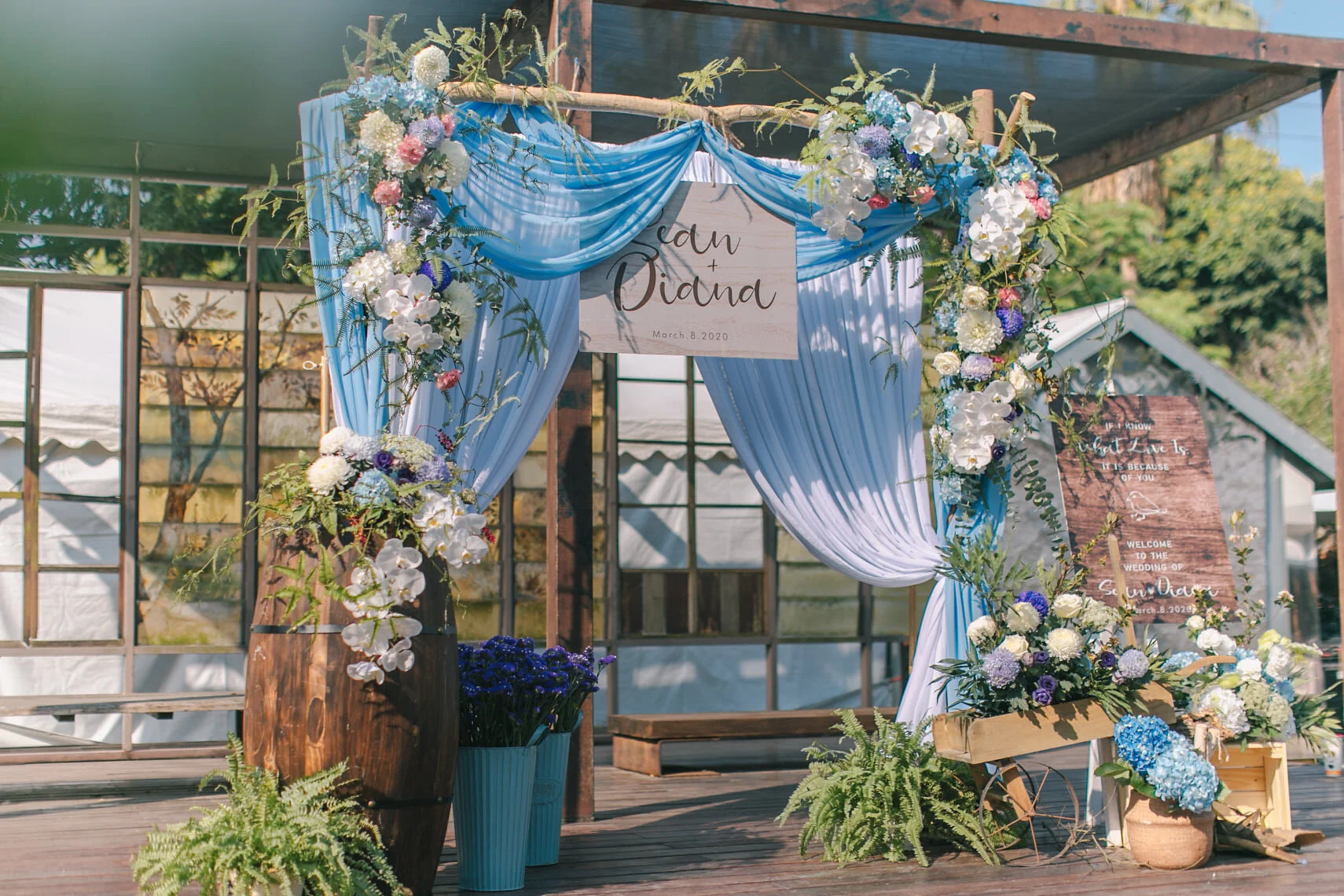 在森林綠意繚繞的自然氛圍下,舉辦一場夢幻精緻的莊園婚禮照片來源:官方FB