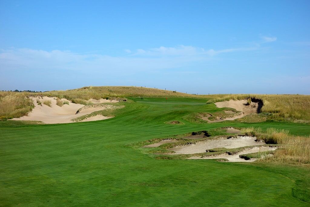 Sand Hills Golf Club, Courses