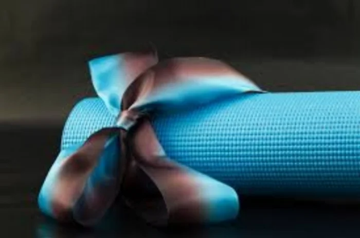 Yoga mat with ribbon.jpg