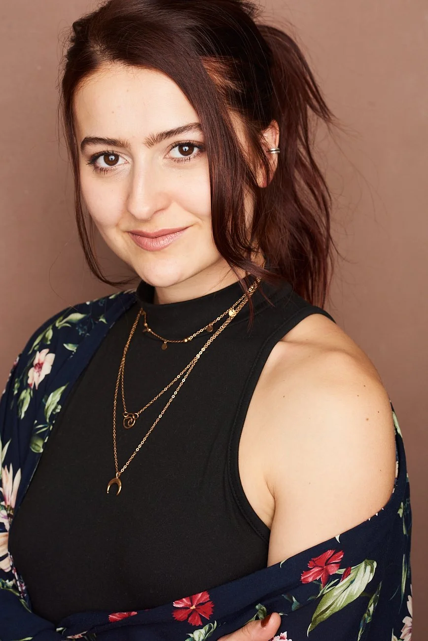 WEB 0312 Castanho Olivia SGP.jpg