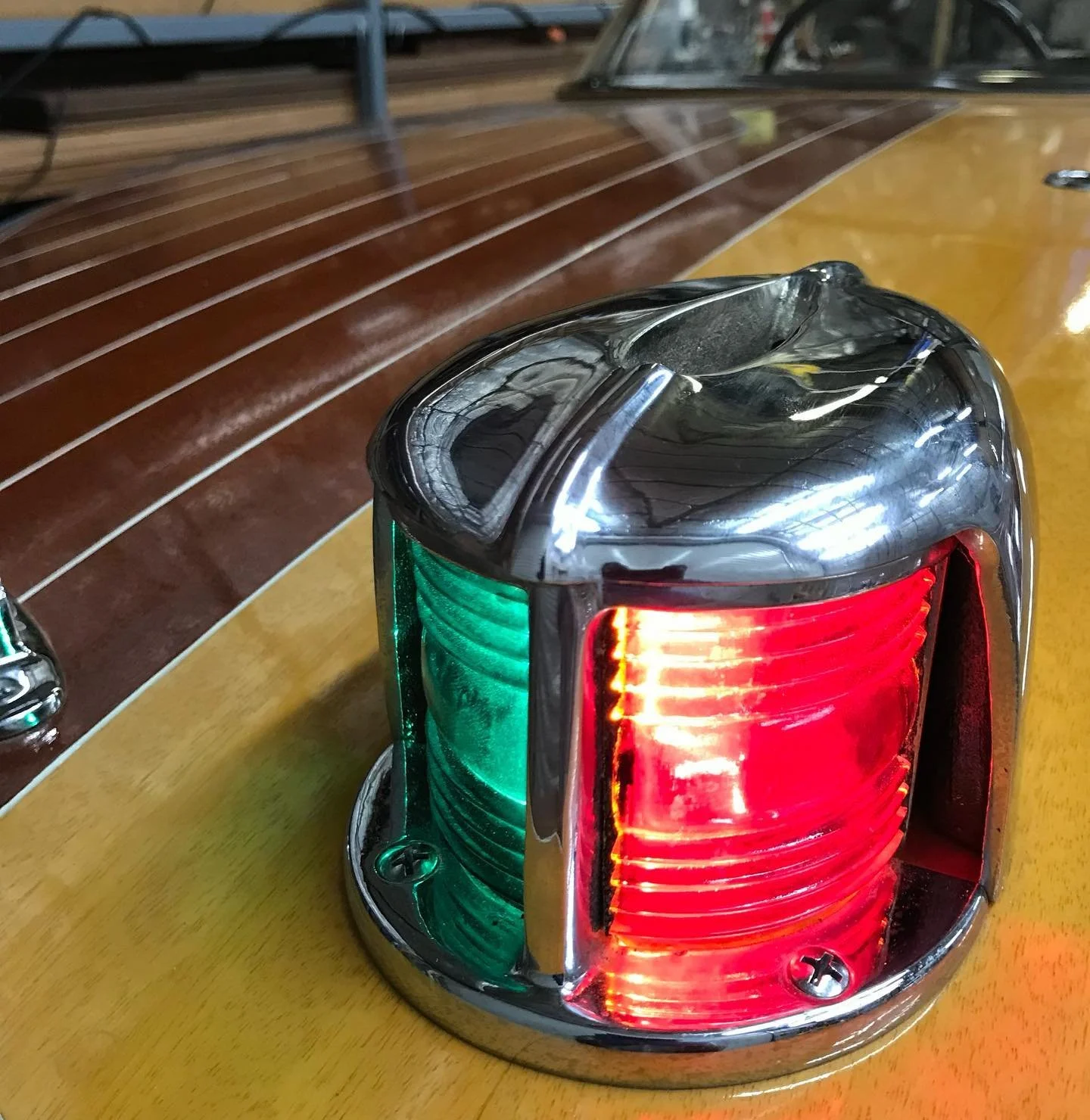 Happy Holidays #classicboats #chriscraft #holidayseason #vintage #acbs #ccabc #colorsoftheseason #mahoganyboat