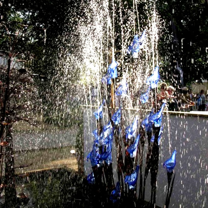 lily-blue-garden-copper-glass-spraying-water-feature-malibu-fountains.jpg