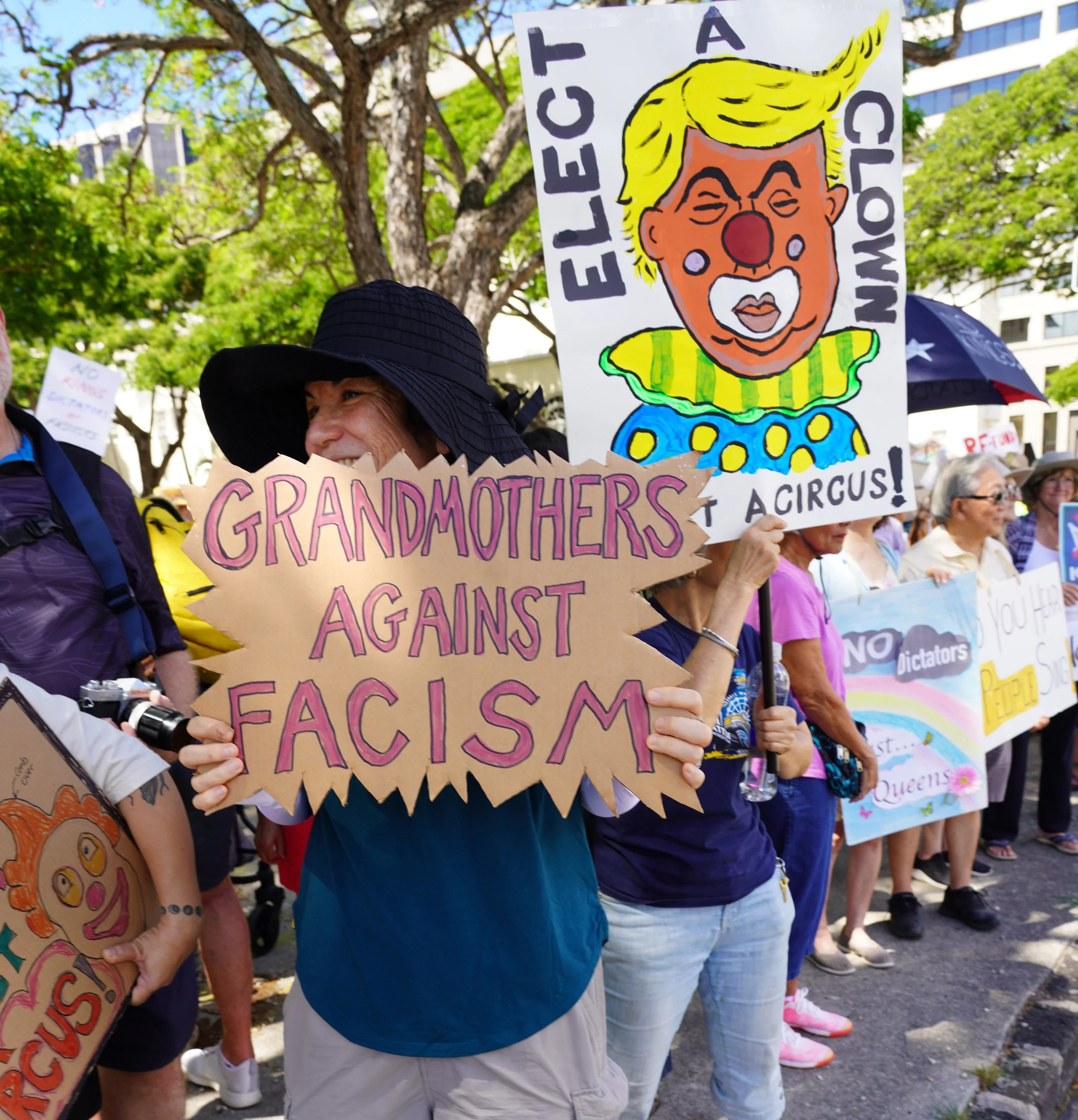 DSC07232 Grandmothers vs facism.jpg