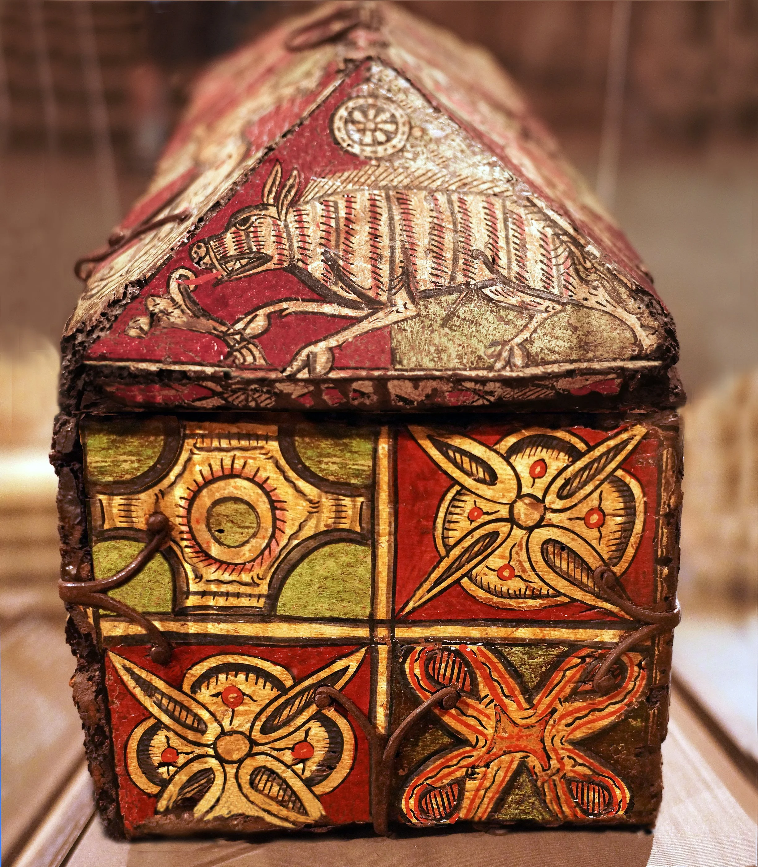 Lid with beast and designed side of the wood box with the Legend of Guilhem of Orange, ca. 1200-1225