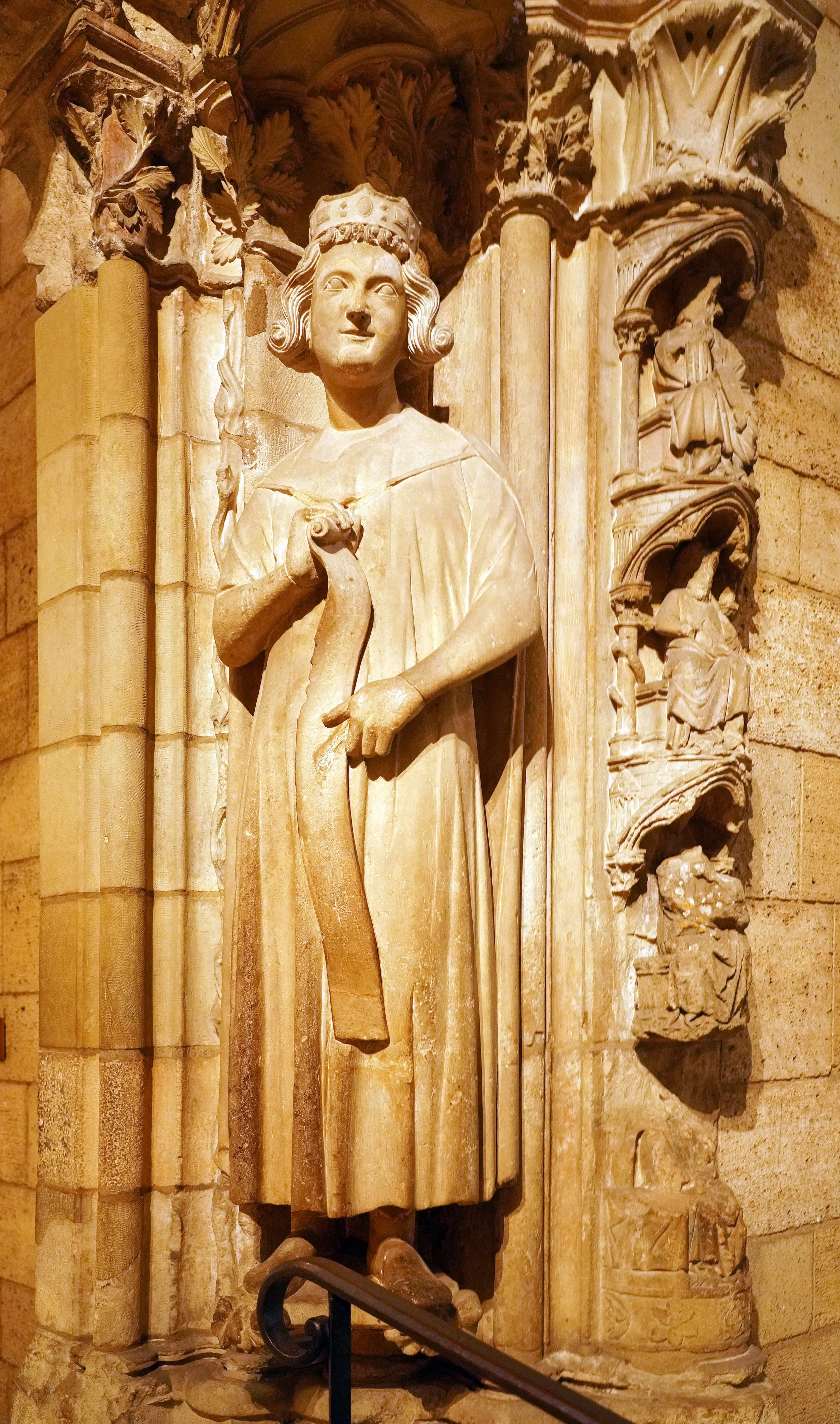 Clothar, son of King Clovis, detail of Doorway, monastery of Moutiers-Saint-Jean, ca. 1250