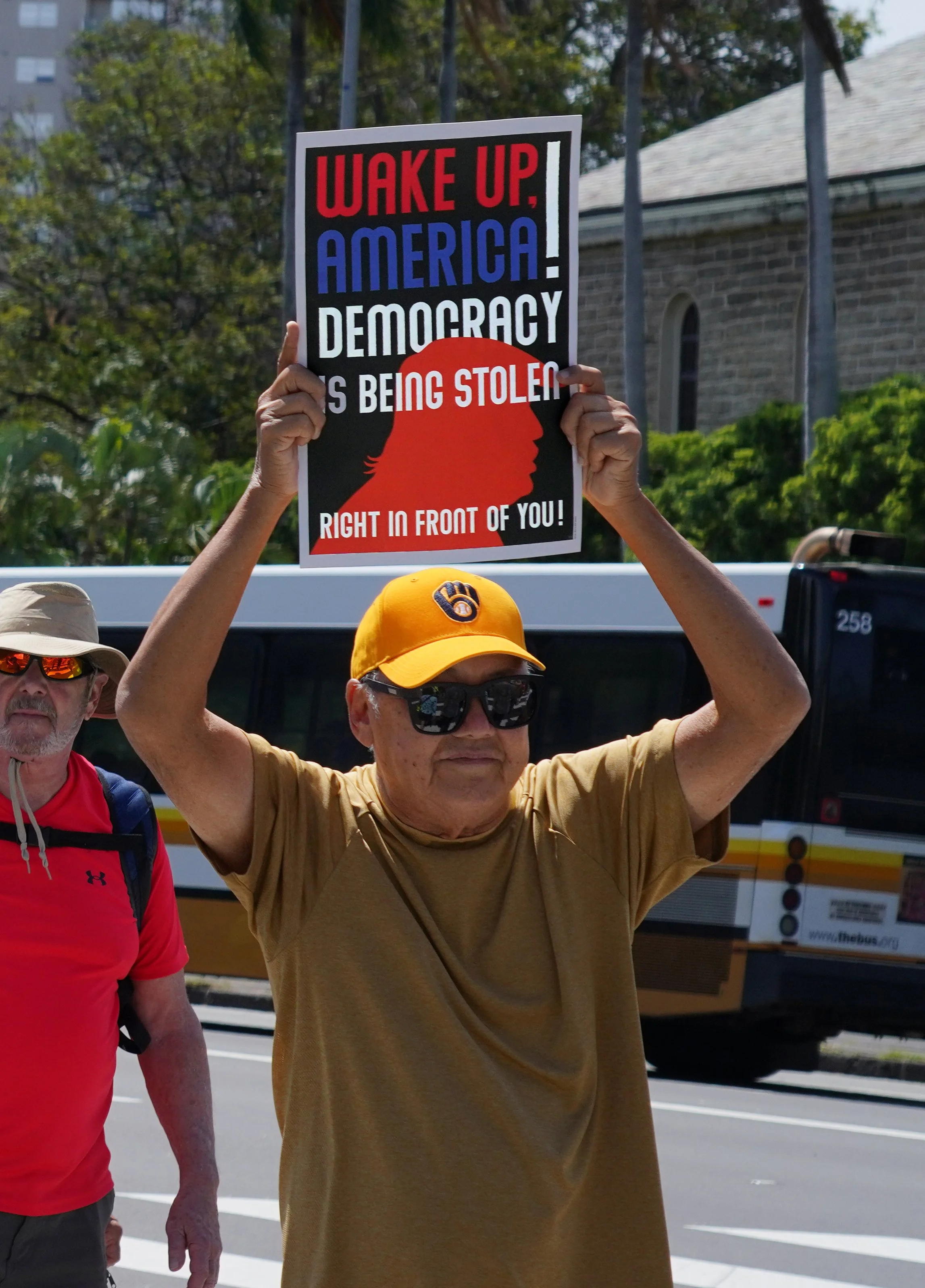 DSC07559 Wake UP.jpg