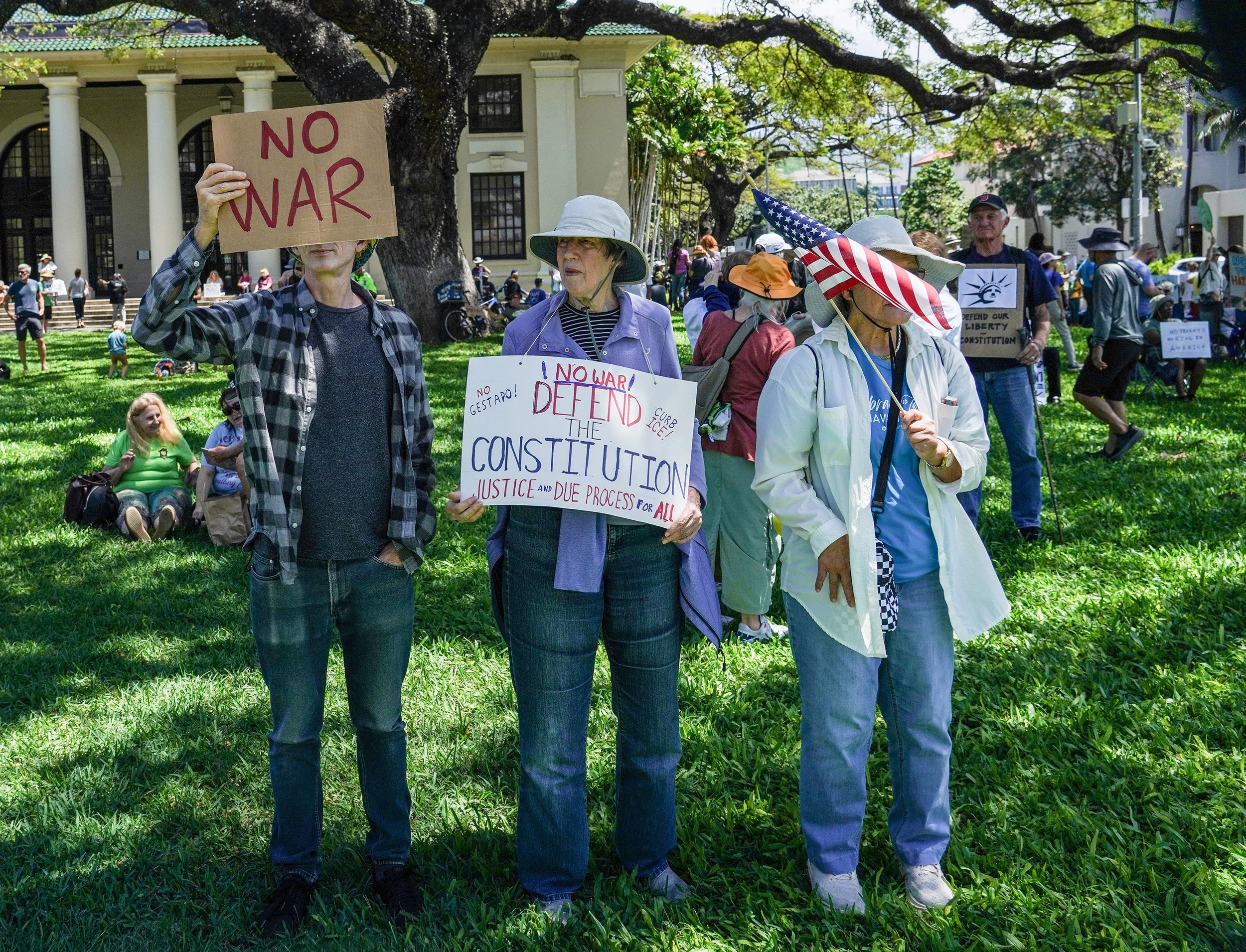 DSC07761_Defend Constitution.jpg