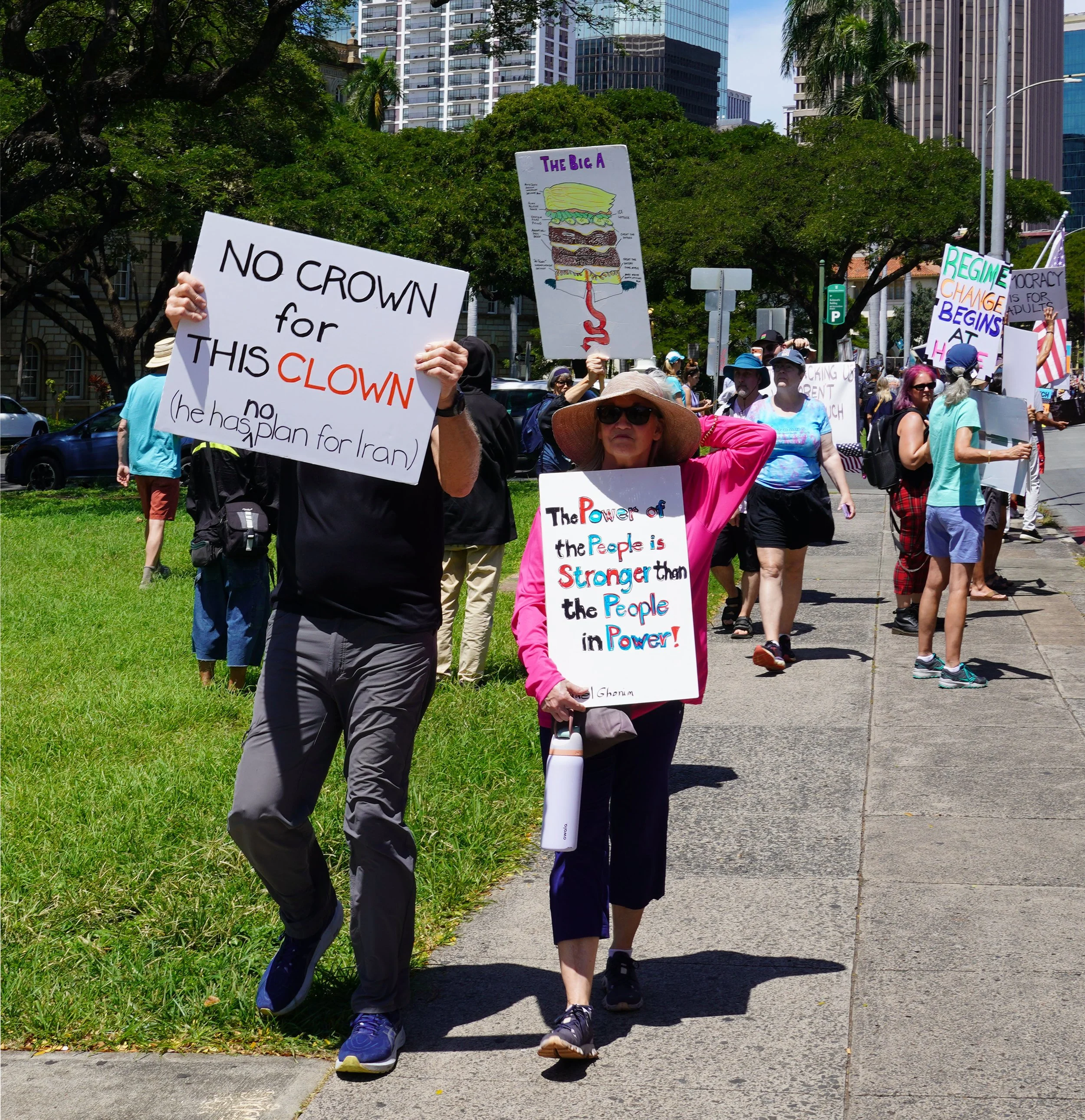 DSC07788 No Clown Crown_V-2.jpg