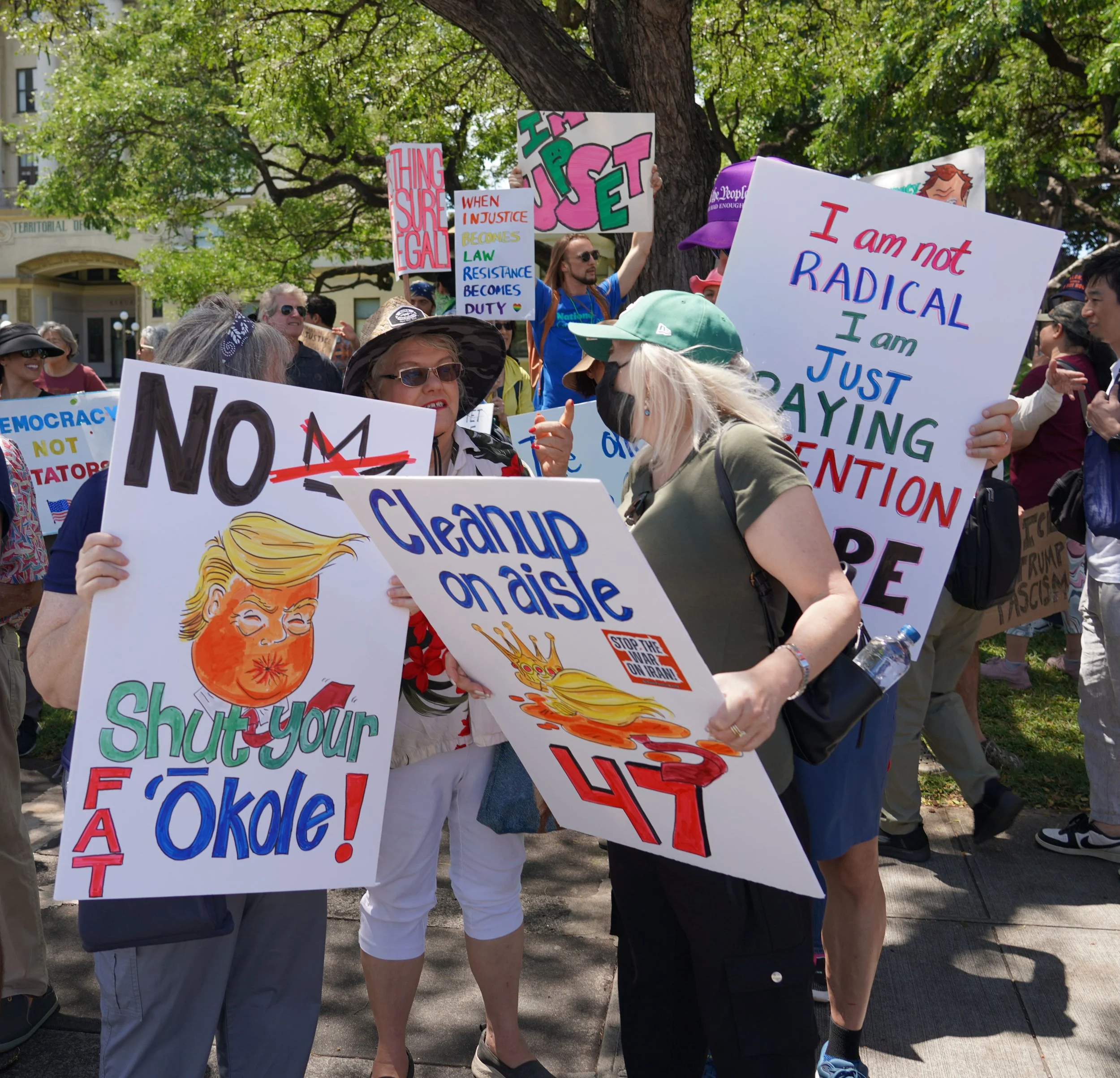 DSC07800 Clean-up aisle 47_V-2.jpg