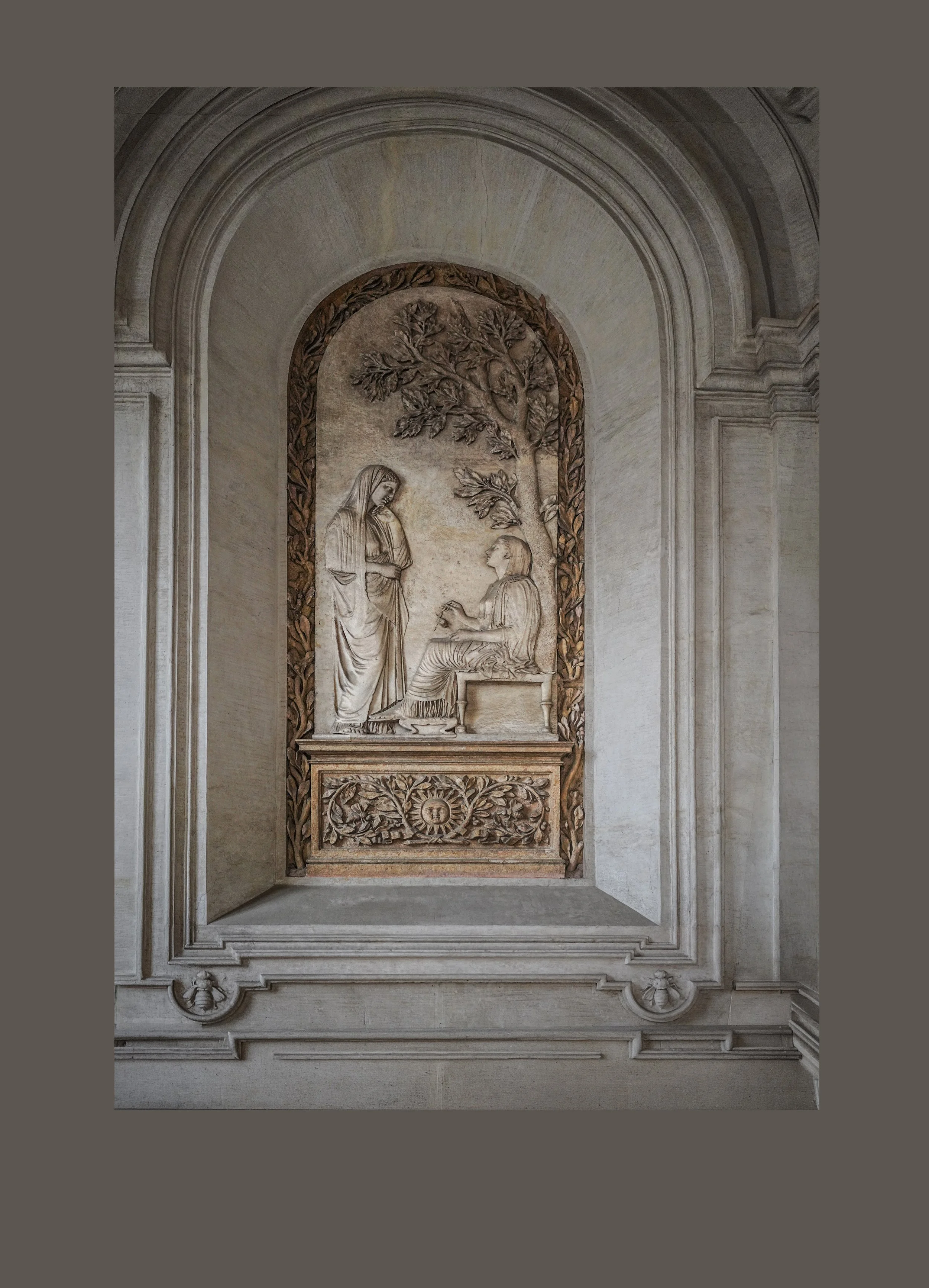 DSC02333_Visitation_bas relief_V-3.jpg