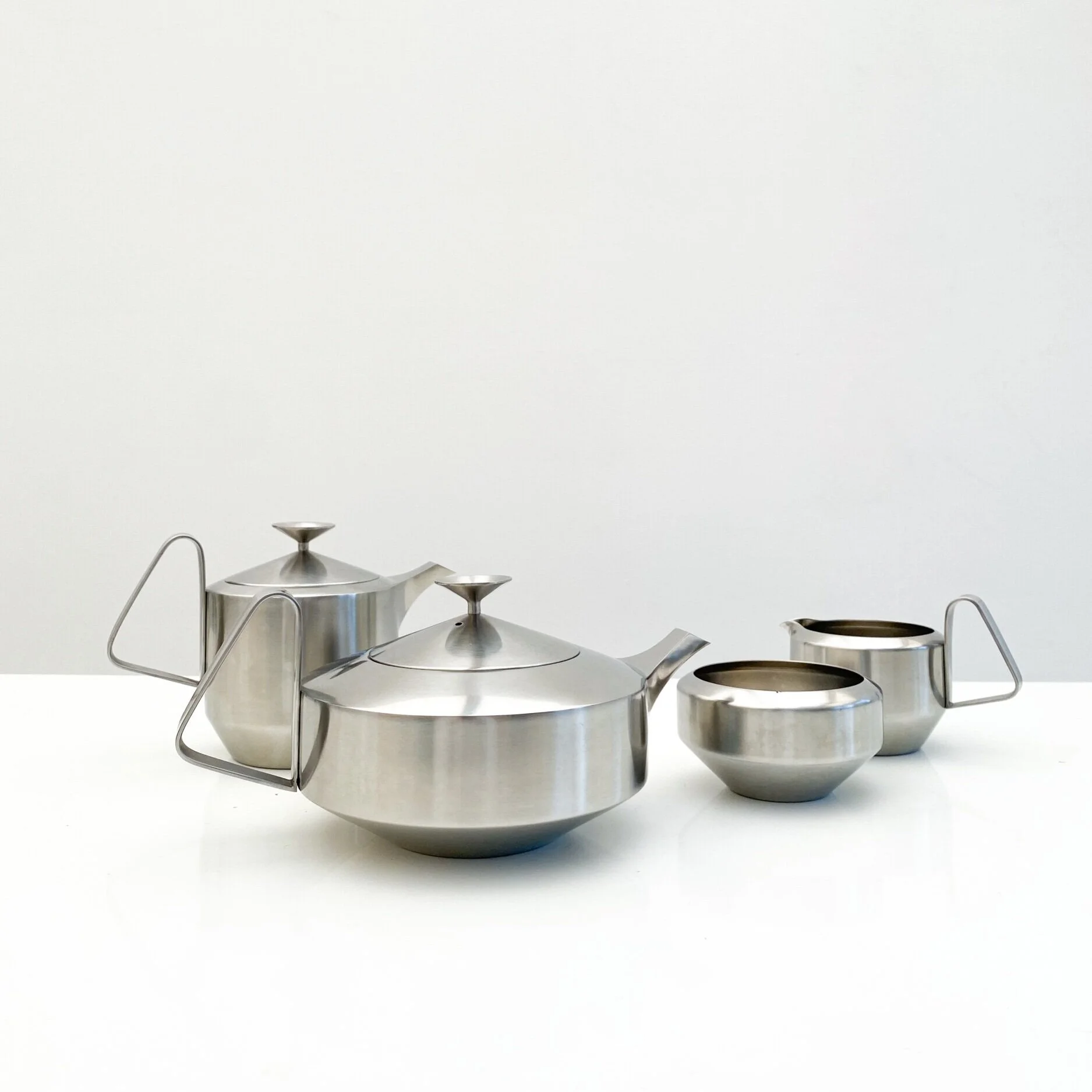 Alveston Tea Set by Robert Welch