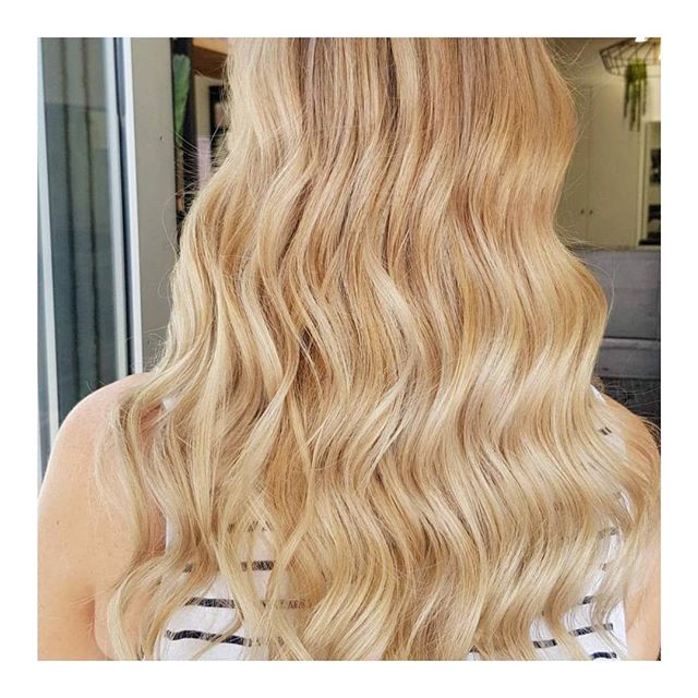 || Lush Golden Waves 🌿 We absolutely LOVE the way Kevin Murphy Color.Me conditions the hair and leaves it with incredible shine 😍 || .
.
.
.
#clayfieldhairdresser #blkavehair #brisbanesbestsalon #brisbanesbesthair #blackavenuehair #brisbanehair #br