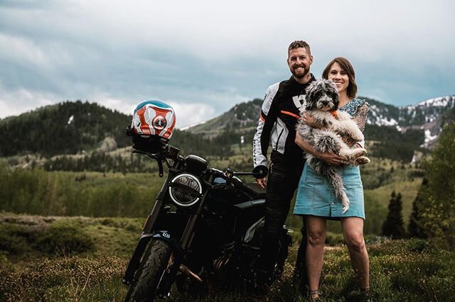 Family photo 🏍 🐶💘
﻿
﻿📸 cred:  @435trainer ﻿