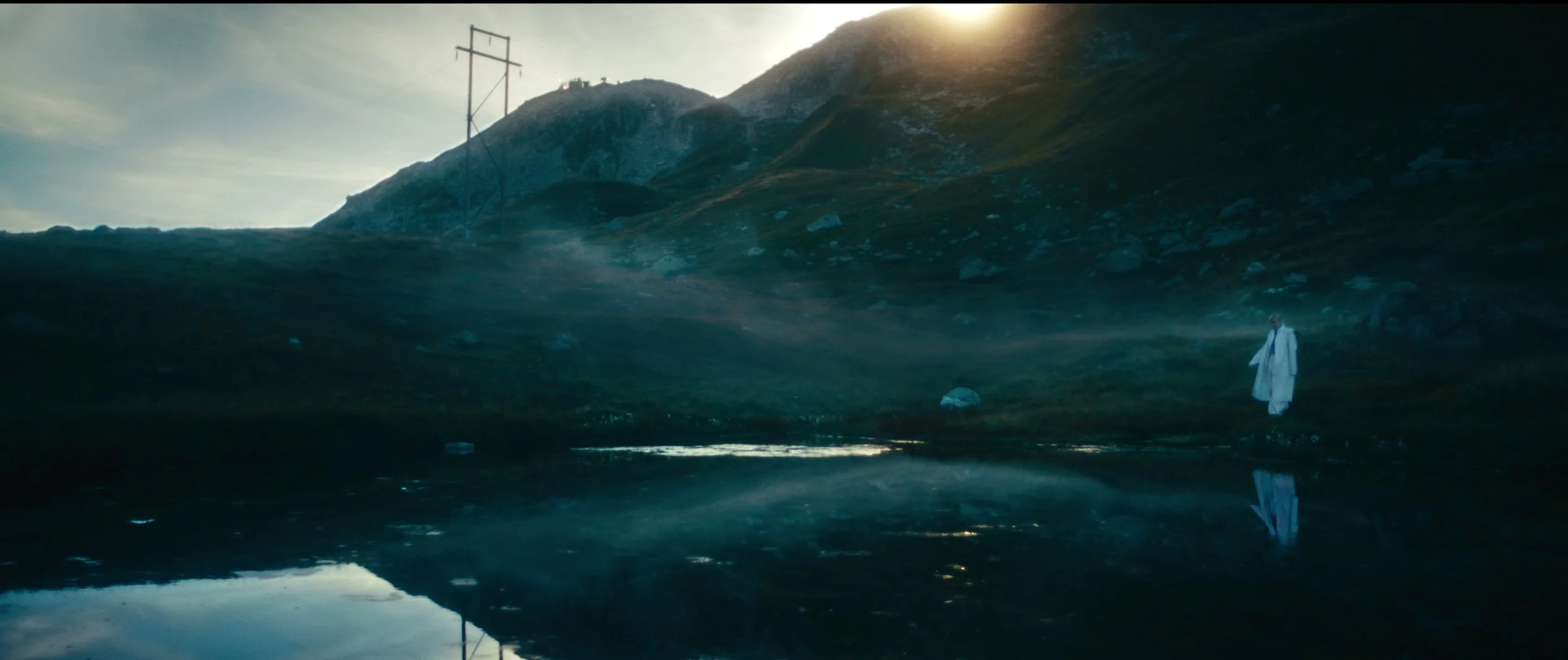 UnderTheIce_V8_Stills_1.51.1.jpg