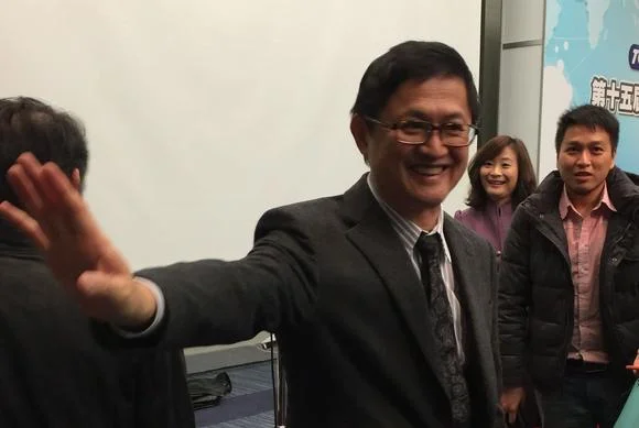 Pegatron Chairman Tung Tzu-hsien is pushing subsidiary Casetek to improve its technology to win orders for iPhone backs. (Photo by Debby Wu)