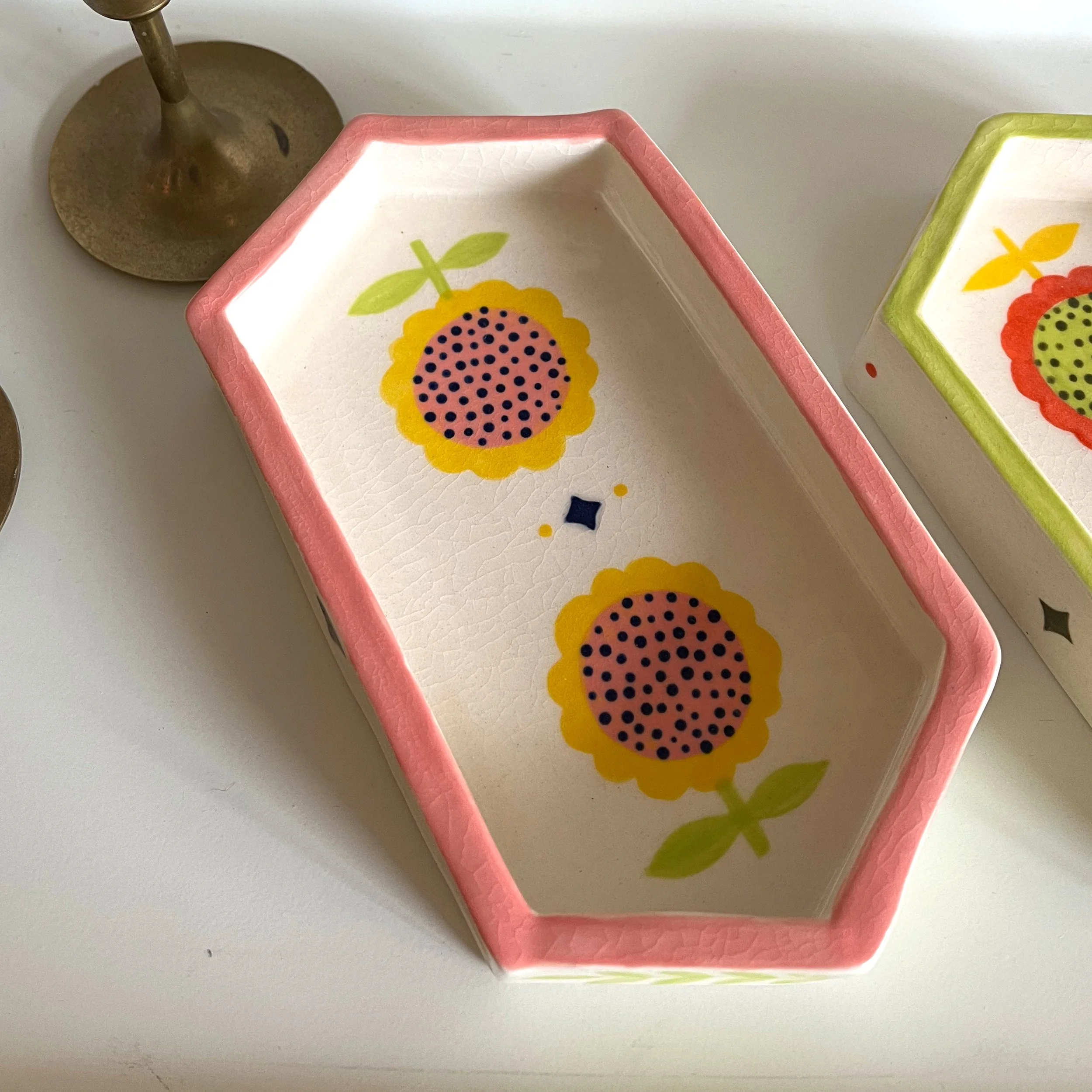 pink-tray-1.jpg