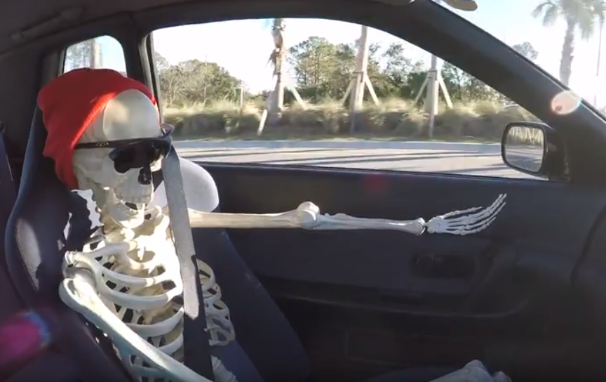 "Skelly" rollin' in the Spooky R32 Skyline!