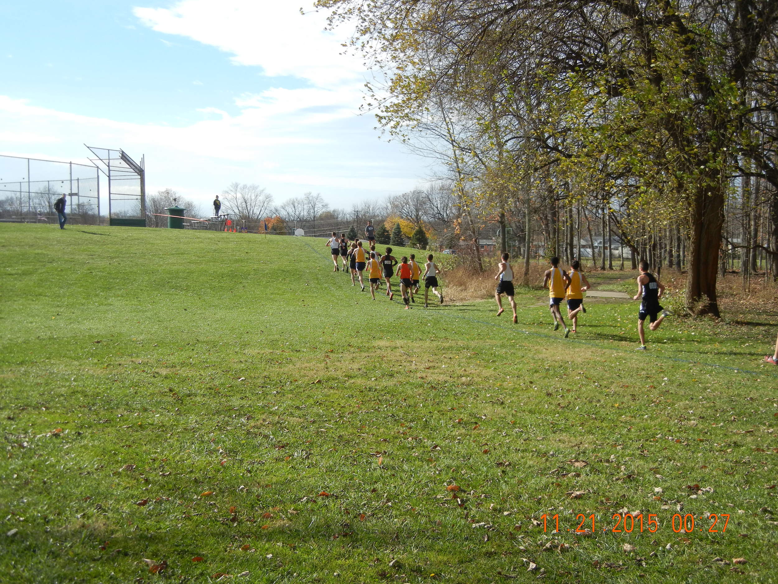 Leaders approaching the 2-mile mark