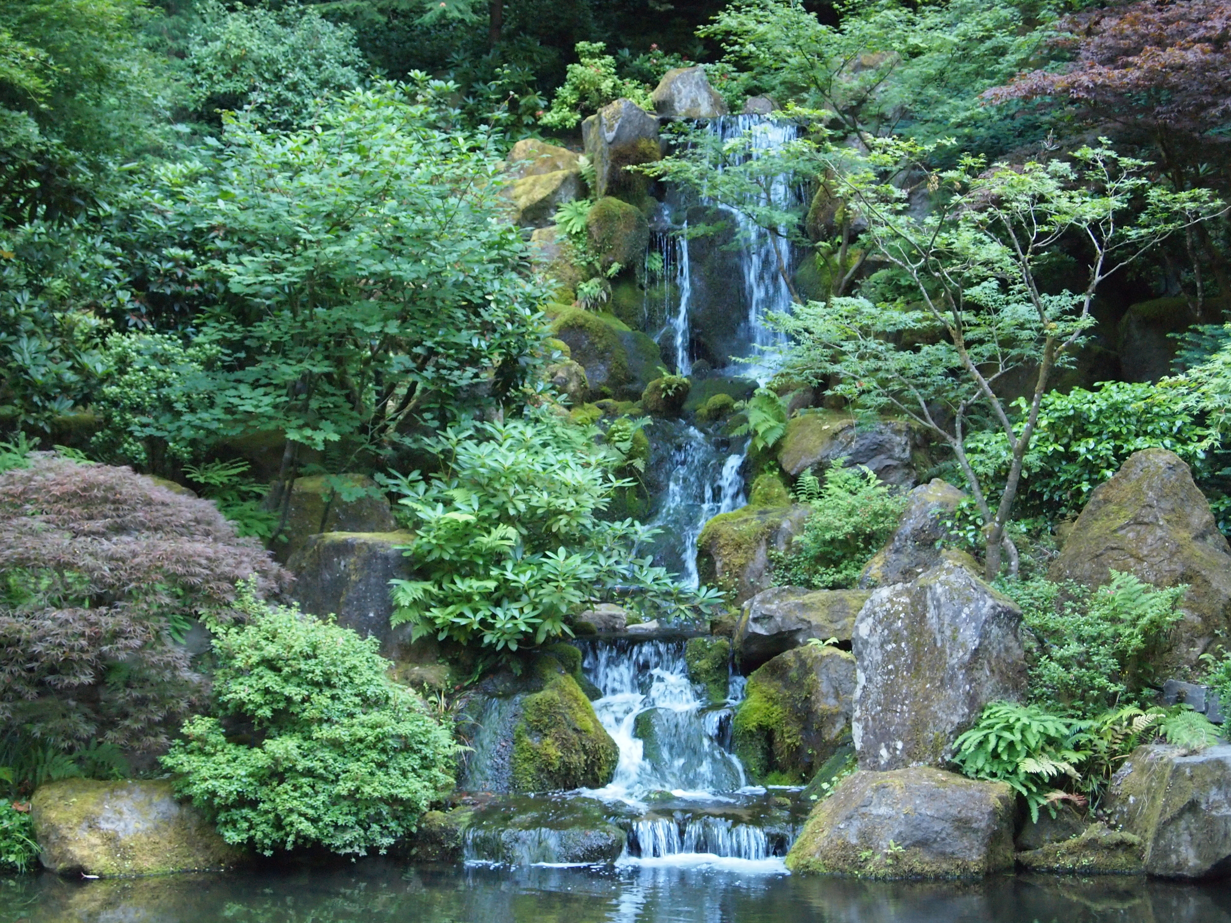 A mindful waterfall, representing using mindfulness to help relieve anxiety