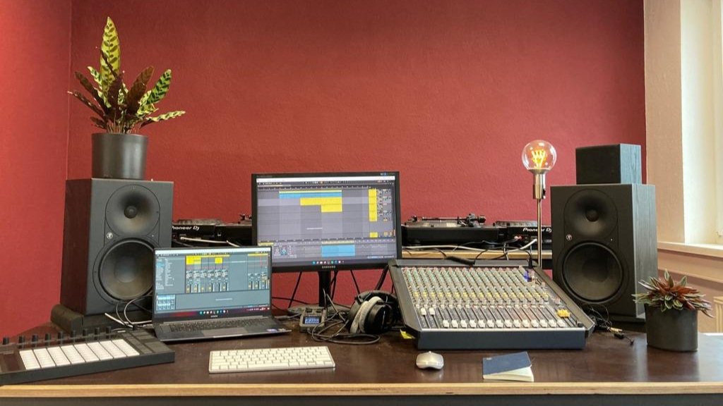 ABANTU MUSIC LAB - Beatmaking und Musikproduktion mit LoopnReiner