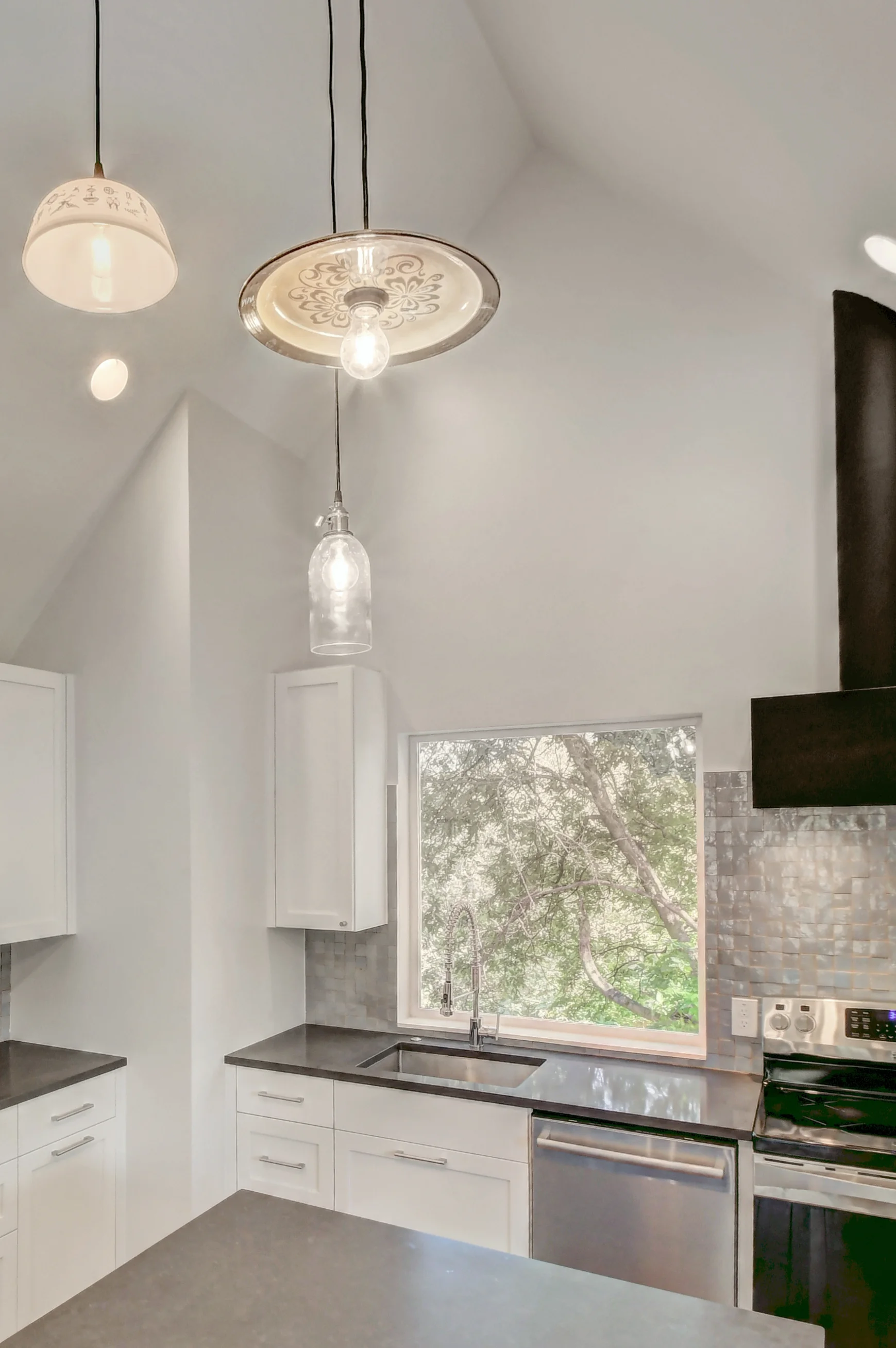 6507 Laird Drive 14.jpg