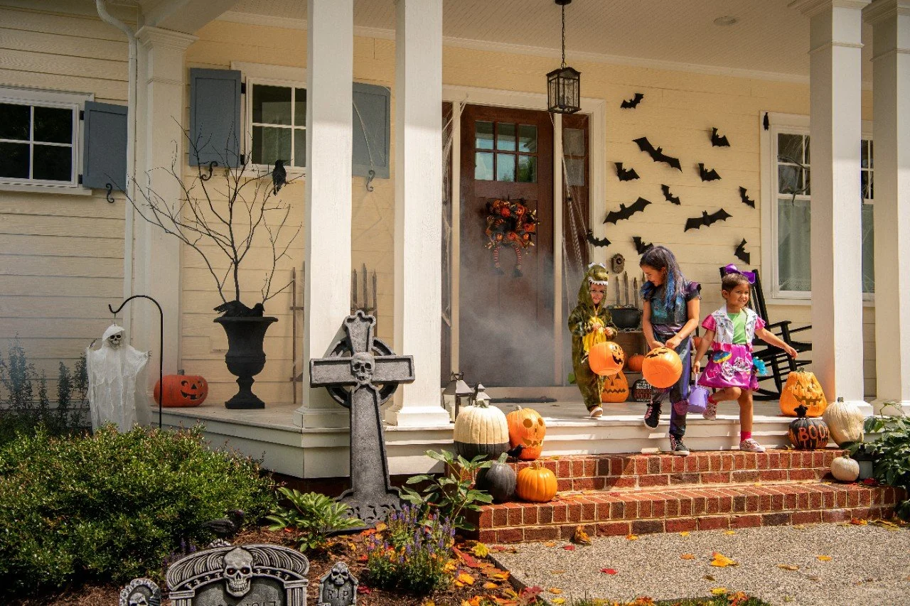 S-57007-SSNL-HWN-XCAT-AnthemicTrickorTreatingTraditionalwithKids-OF-Multi_V21432_SELECT-1280x1280.jpeg