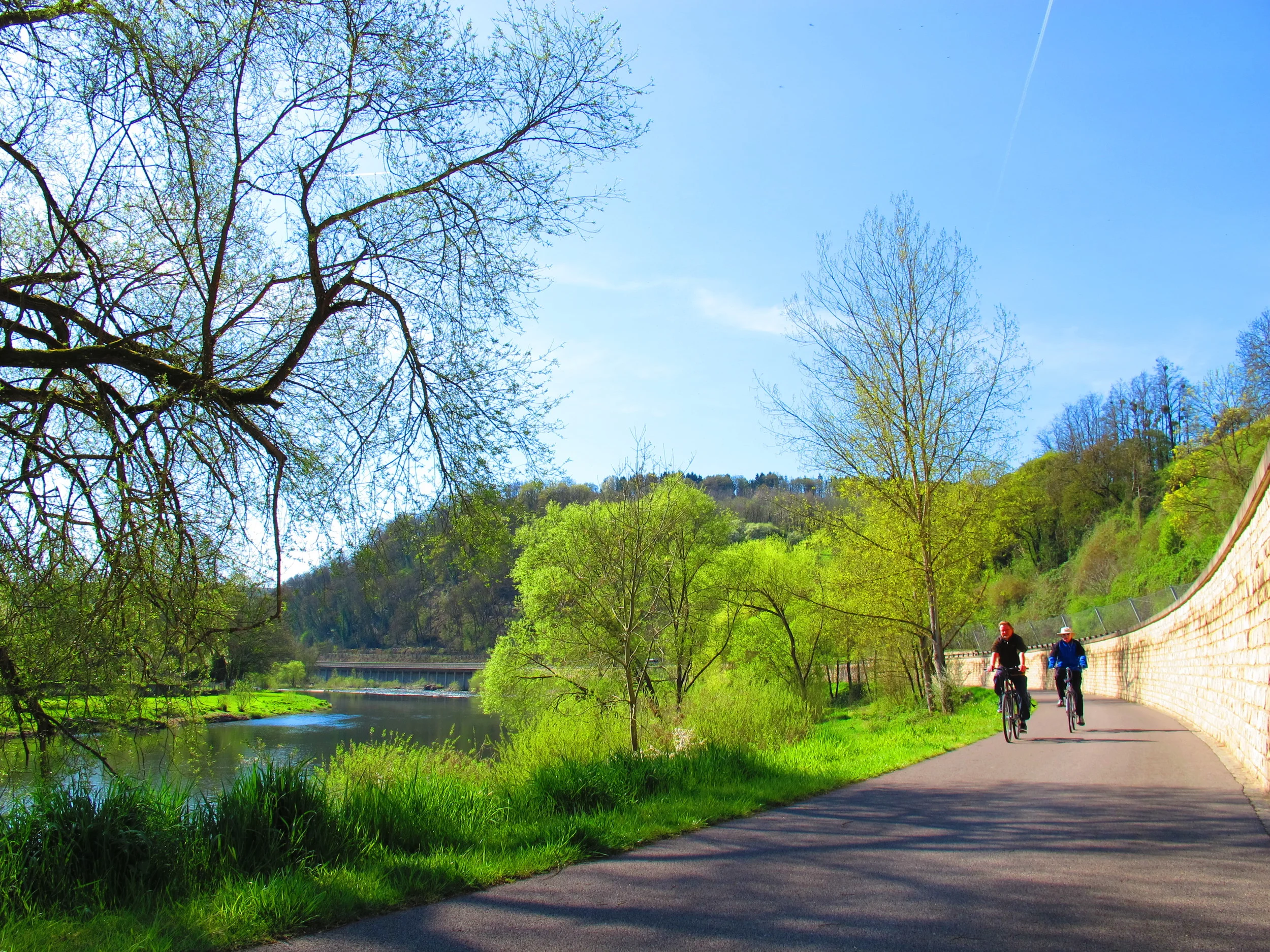 Tolle Fahrradwege entlang der Sauer