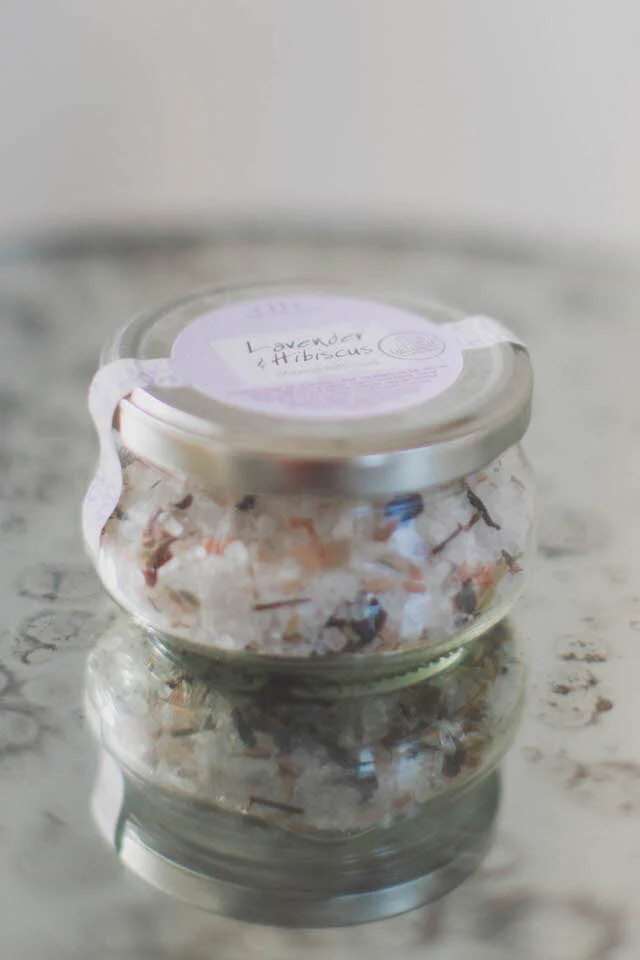 Lavender &amp; Hibiscus Mineral Bath Soak