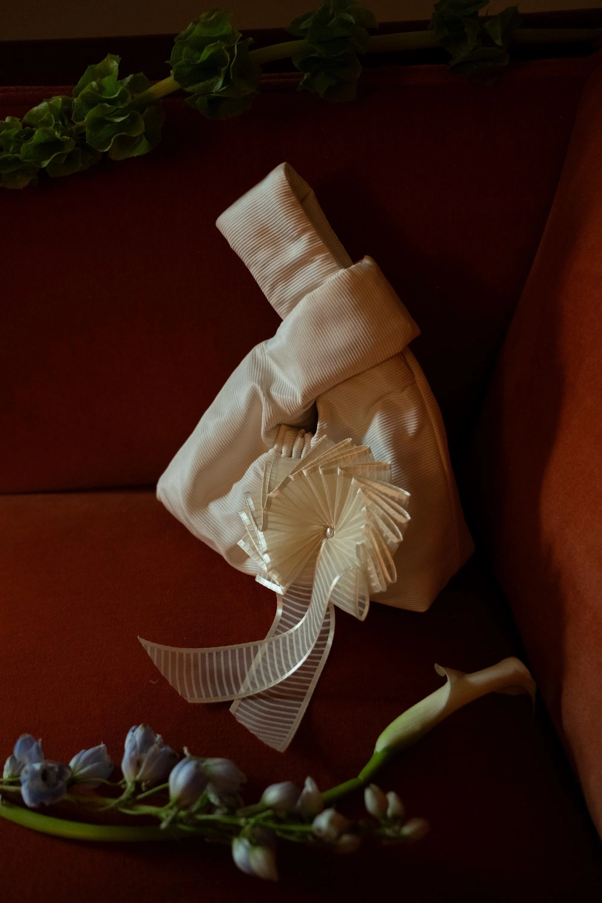 https://i.etsystatic.com/34318524/r/il/e9b527/8055849572/il_fullxfull.8055849572_g5oz.jpg