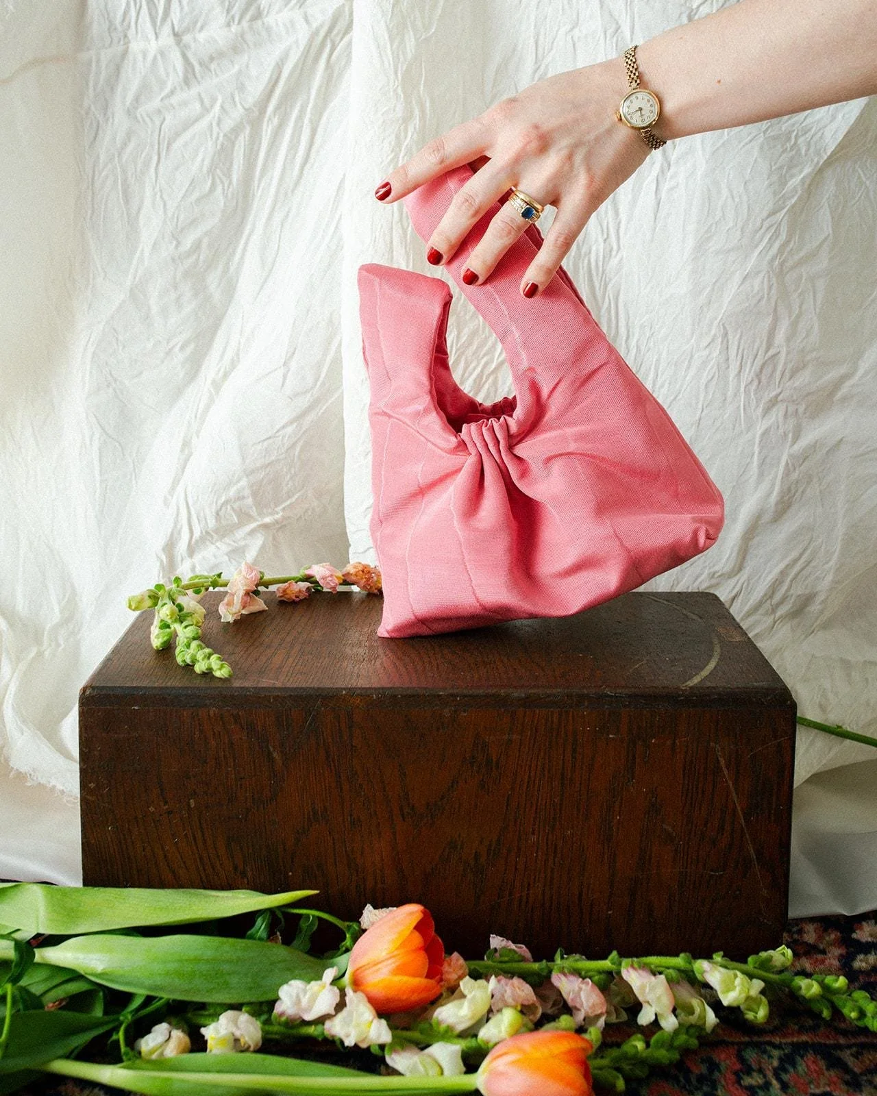 https://i.etsystatic.com/34318524/r/il/6f5d79/6801345051/il_fullxfull.6801345051_jndc.jpg