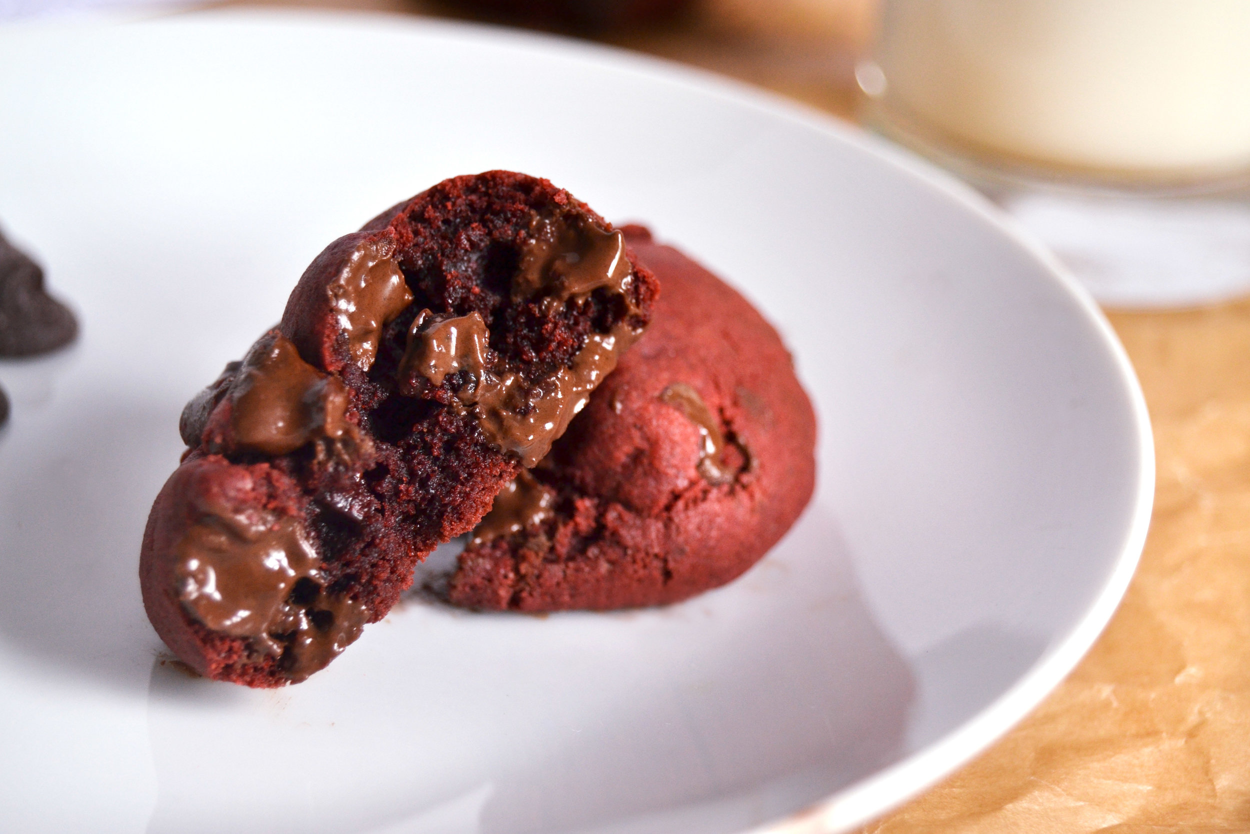 Gooey Chocolate Velvet Rush Cookie | kitchenmillie.com