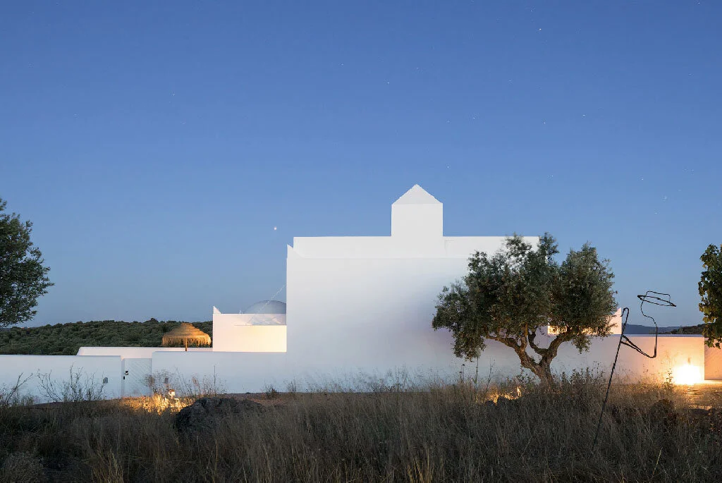 portugal-rural-alentejo-unique-art-filled-boutique-hotel-da-licenca-j.jpg
