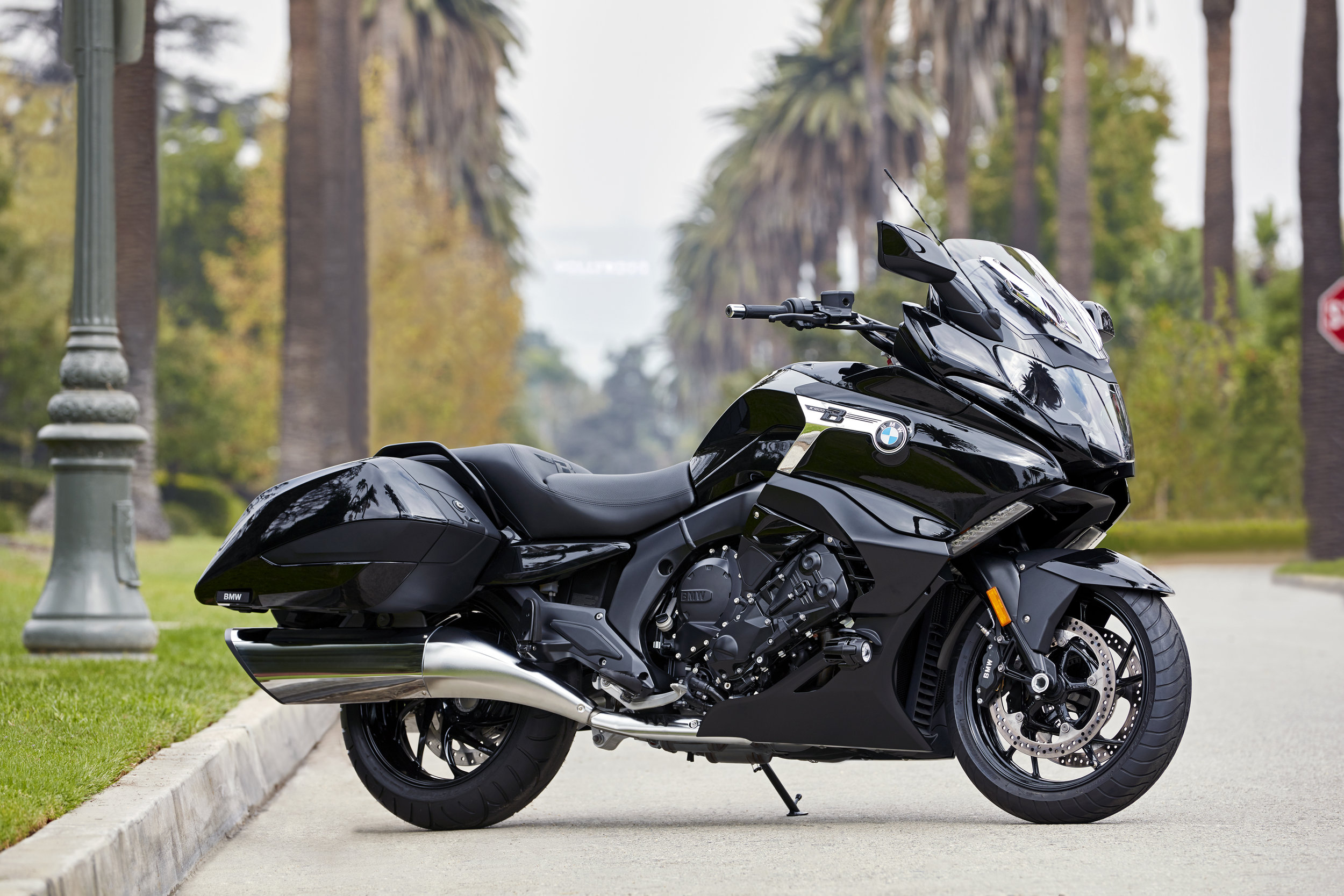 BMW K 1600 B Unveiled To U.S. Riders At Progressive International  Motorcycle Show In Cleveland — Sierra BMW Motorcycle
