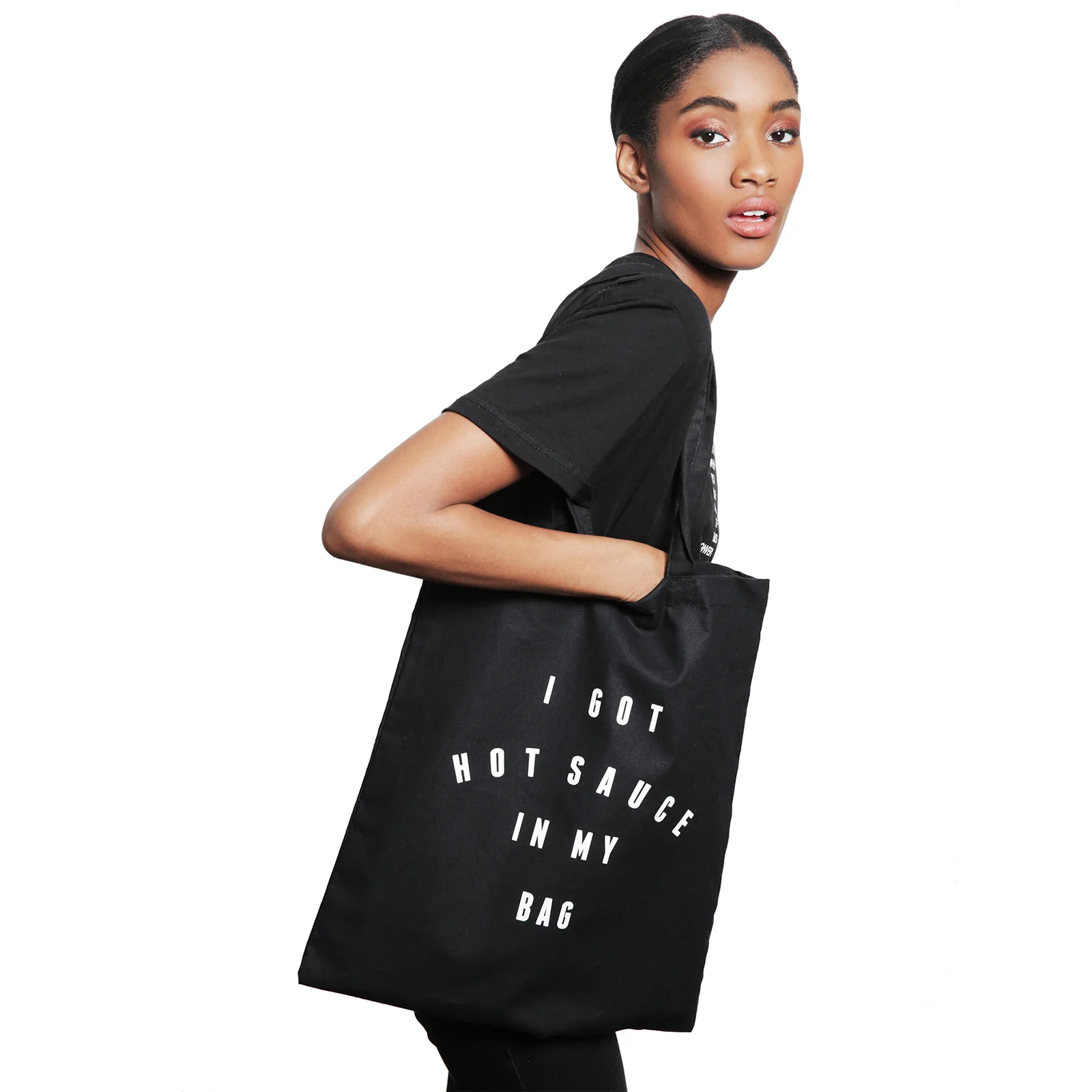 HOT_SAUCE_TOTE_1_DM9A9325_square.jpg